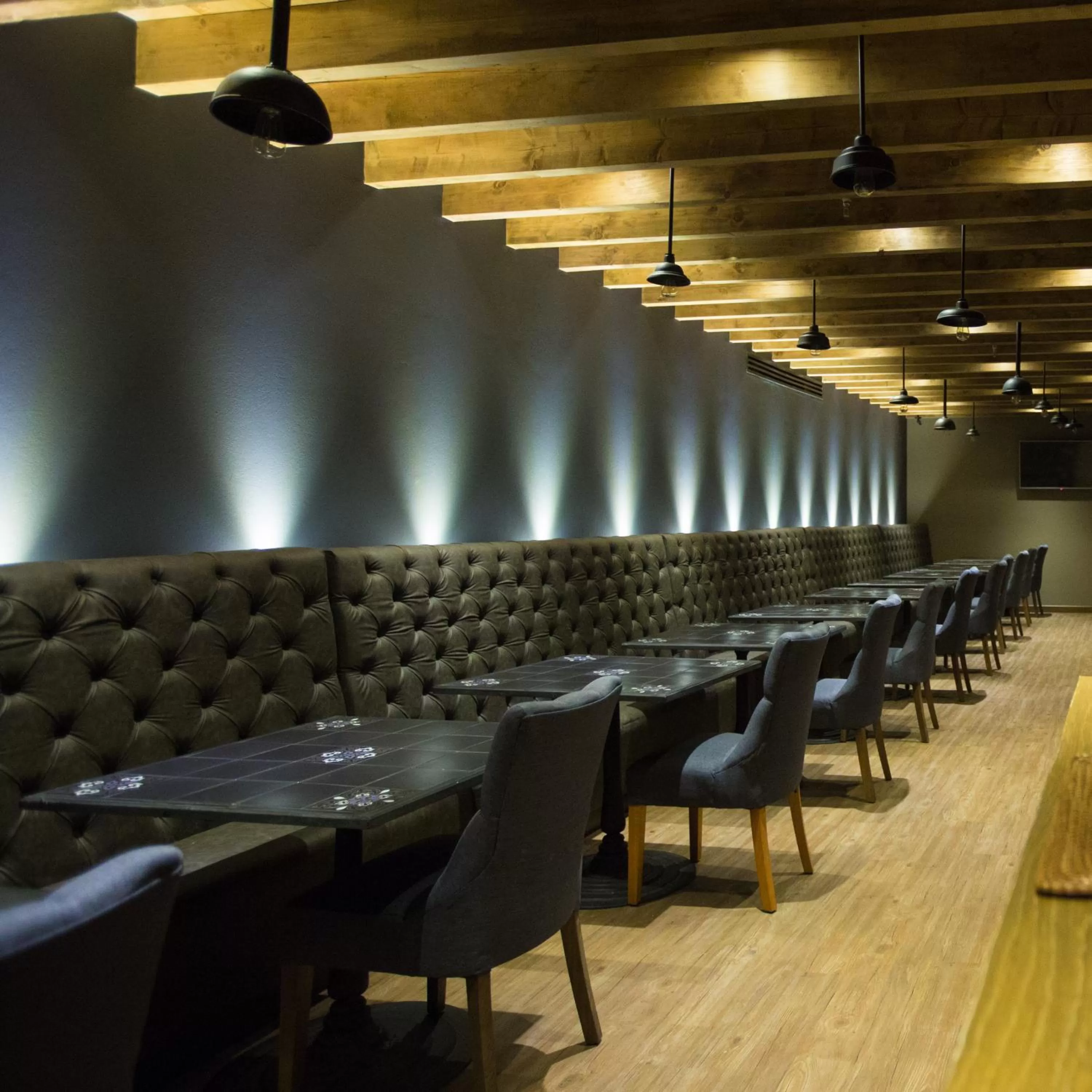 Restaurant/places to eat in Historico Central Hotel