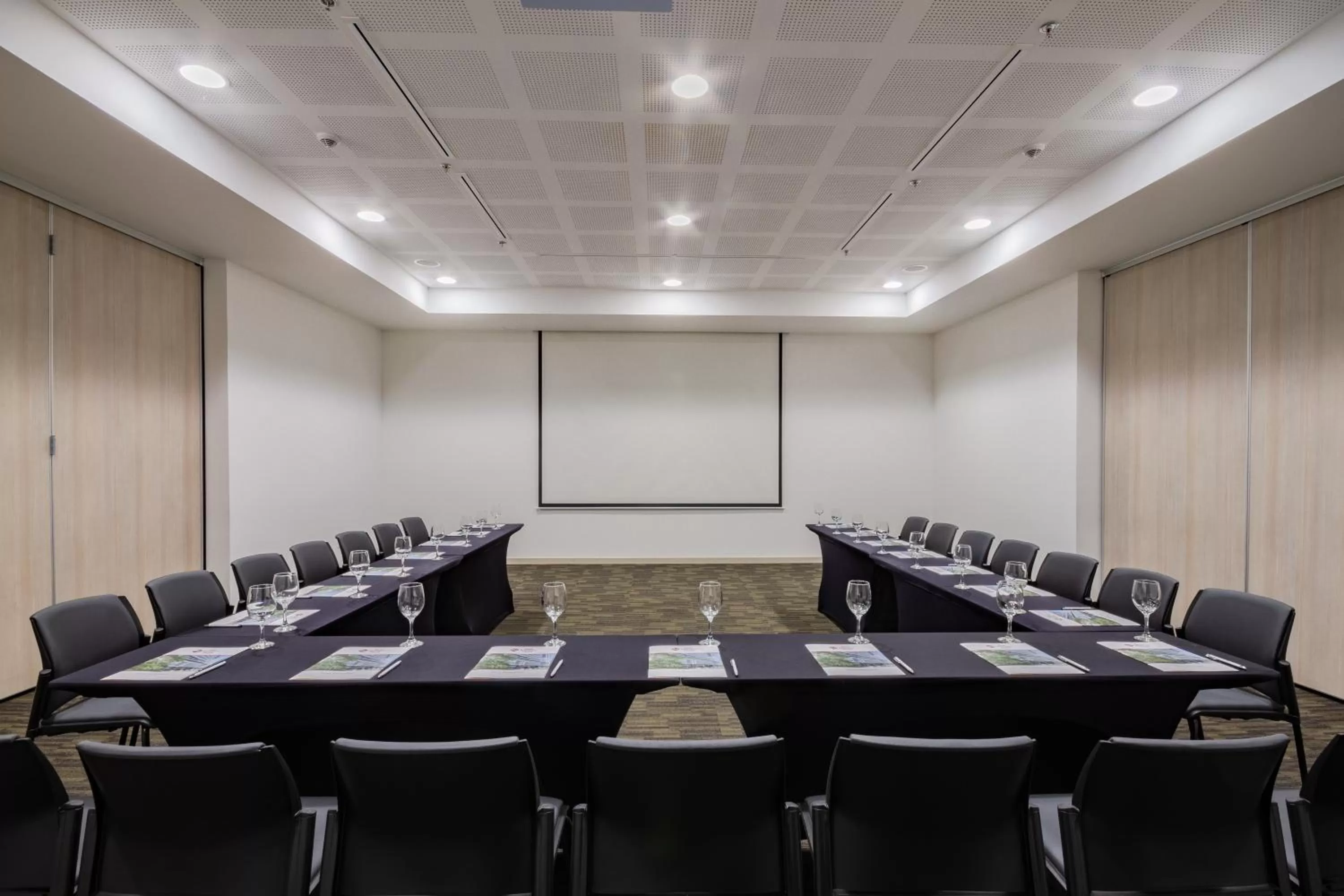 Meeting/conference room in Best Western Plus Santa Marta Hotel
