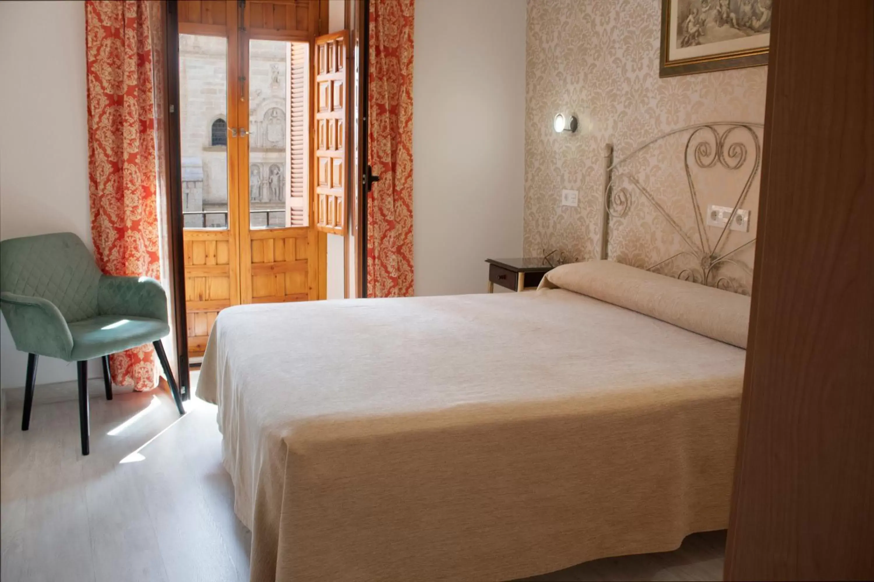 Property building, Bed in Hotel Manzanito