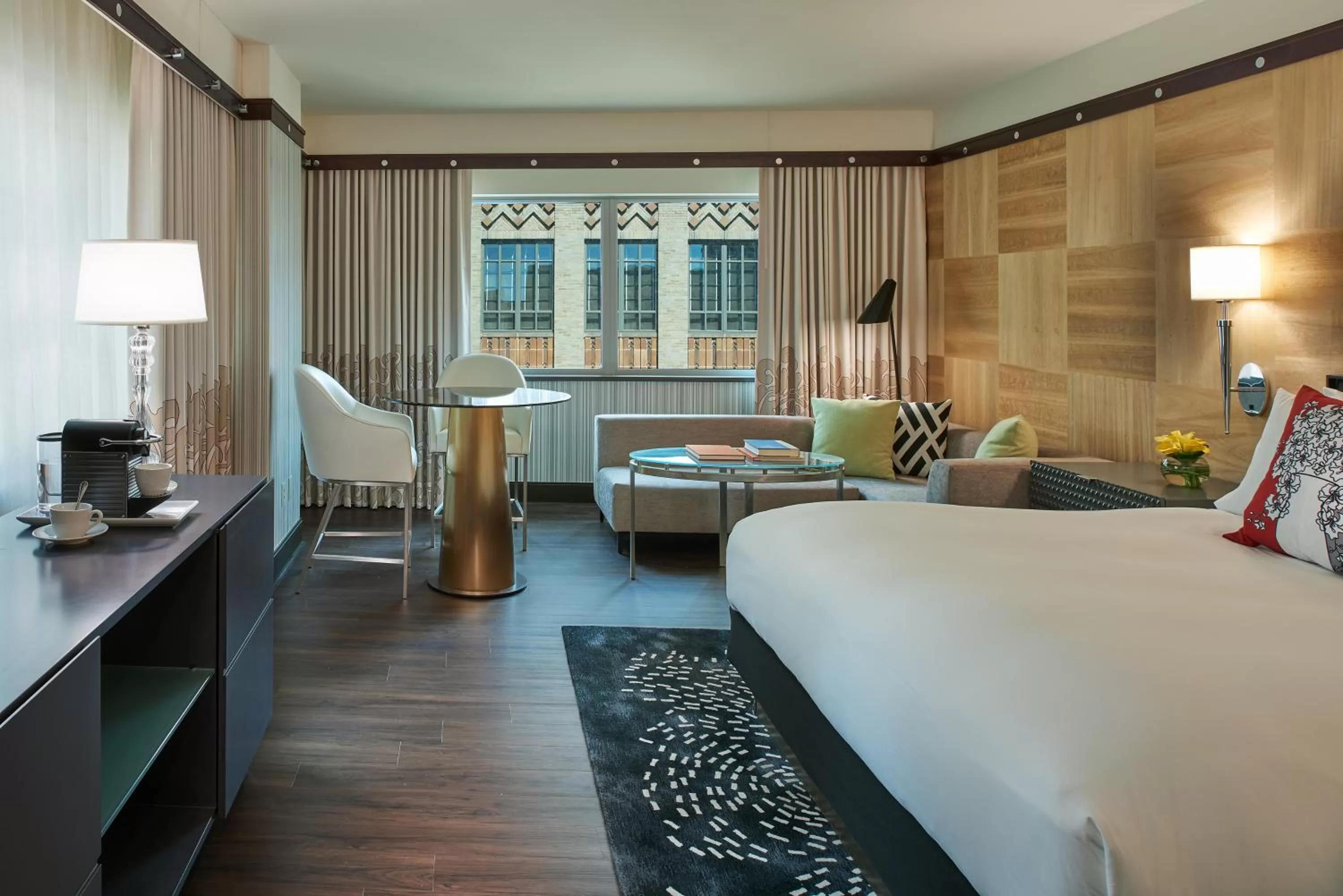Photo of the whole room, Bed in Sofitel Philadelphia at Rittenhouse Square