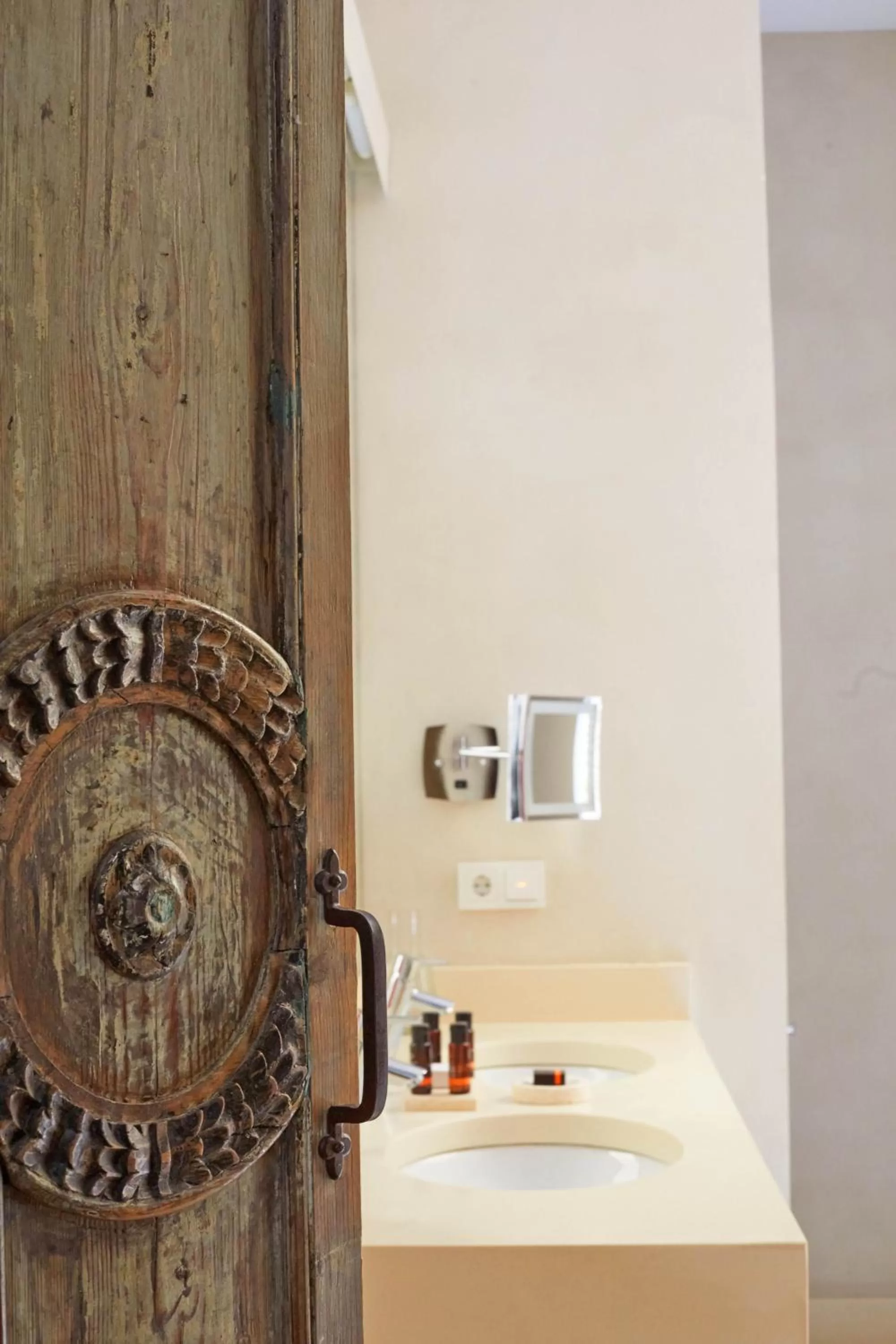 Decorative detail in Hotel Boutique Corral del Rey