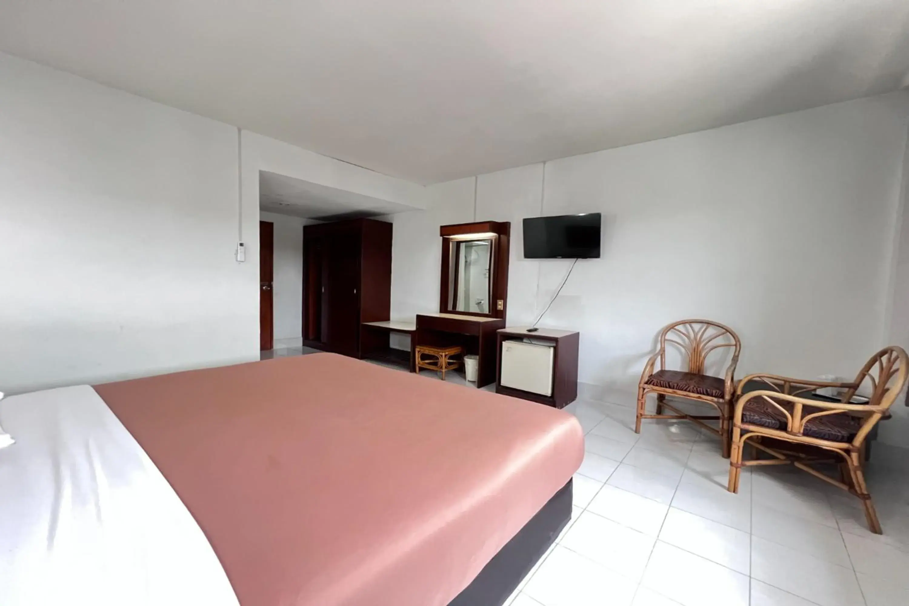 Photo of the whole room, Bed in Pure Phuket Residence Photo of the whole room, Bed in Pure Phuket Residence