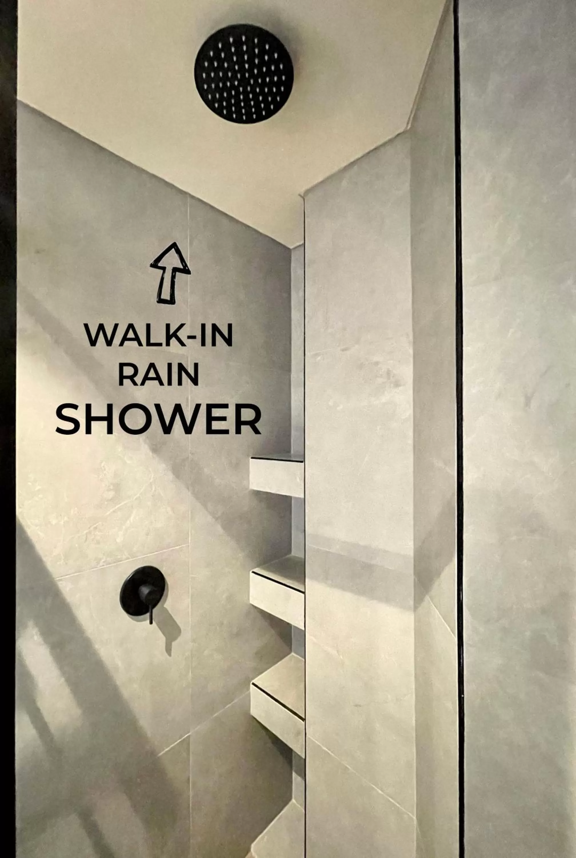 Shower in Beminimal Hotel