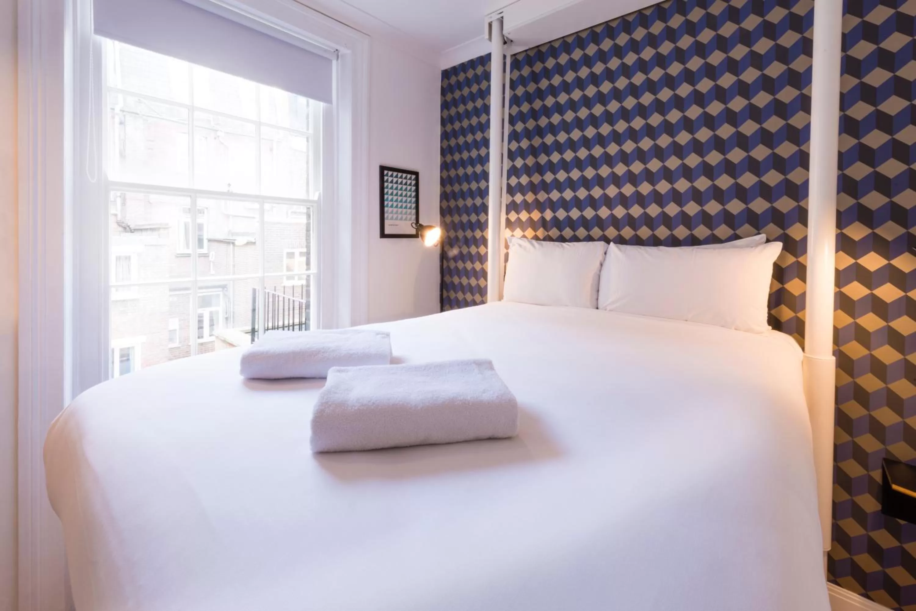 Other, Bed in The California - London Kings Cross