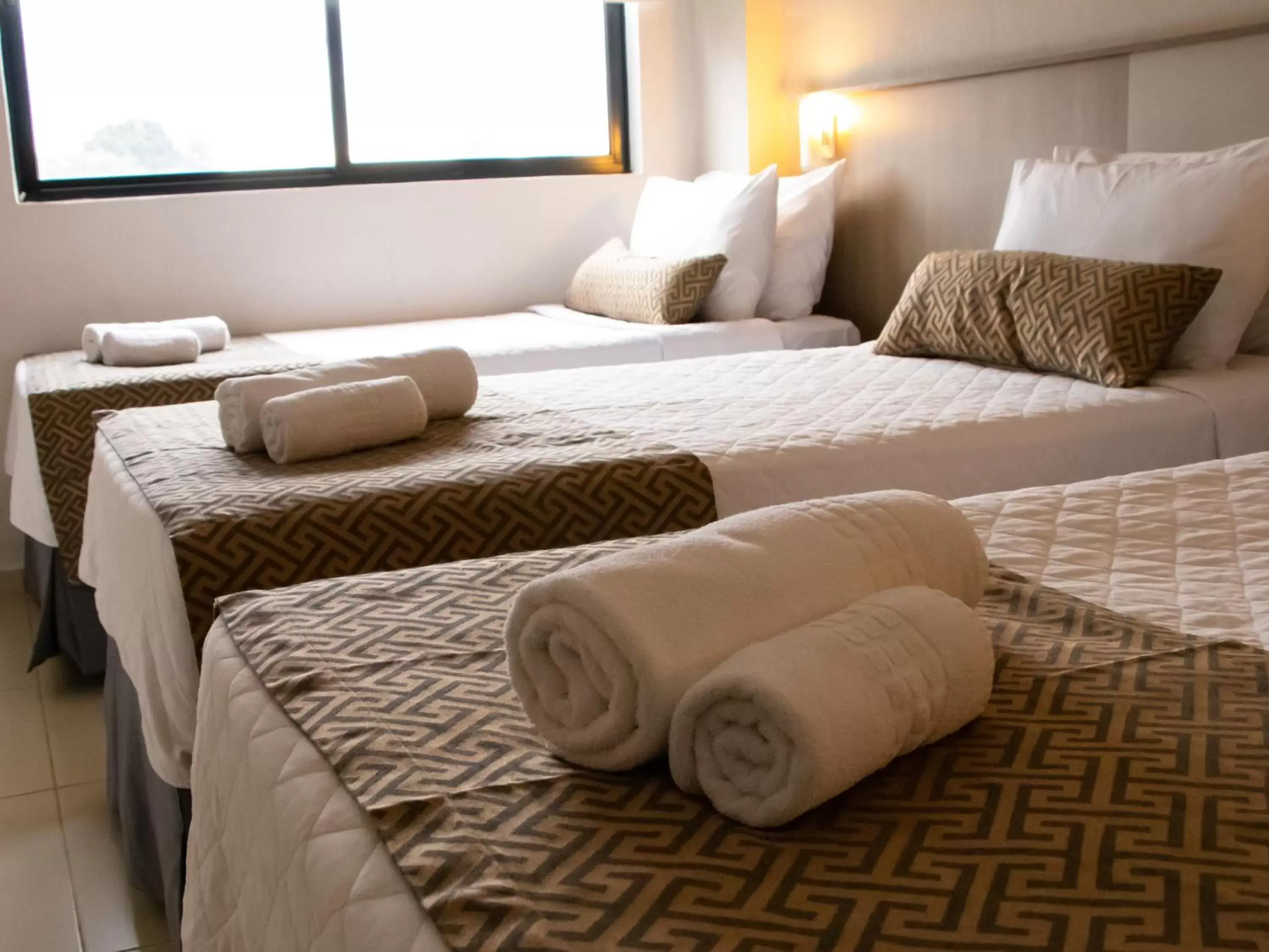 Photo of the whole room, Bed in Iguassu Express Hotel