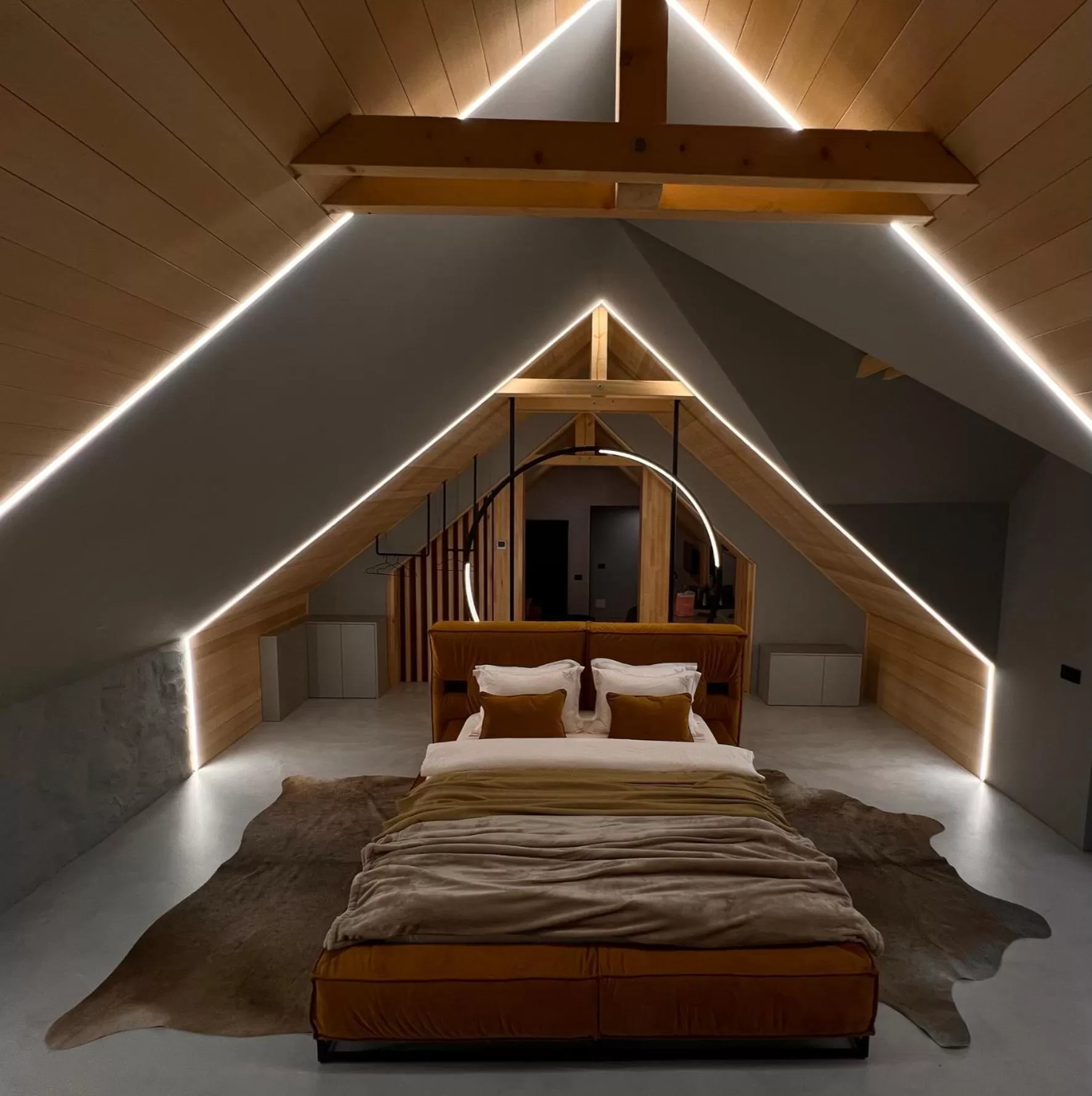 Bed in Garden Retreat Junior