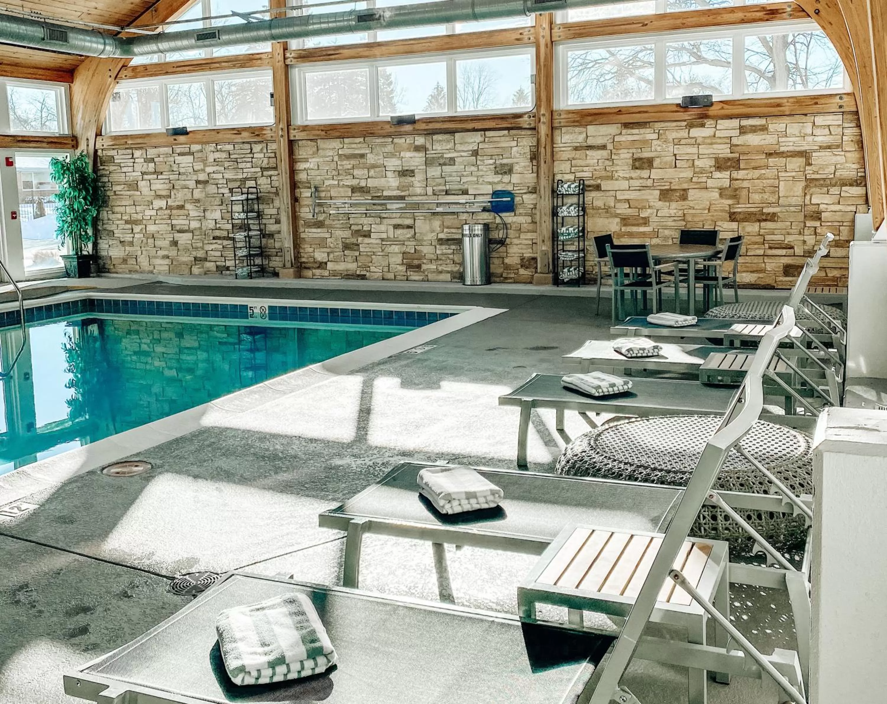 Swimming pool in Crowne Plaza Chicago SW - Burr Ridge by IHG