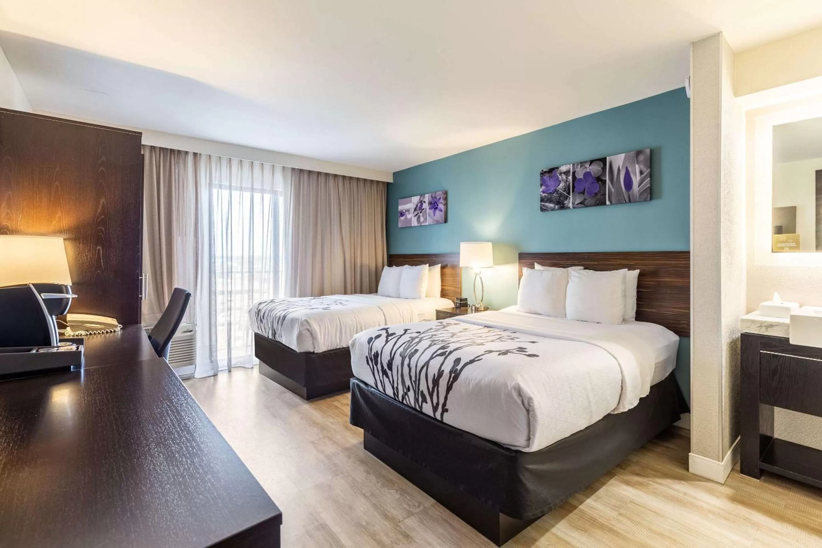 Standard Room with Two Double Beds and Gulf View in Sleep Inn on the Beach