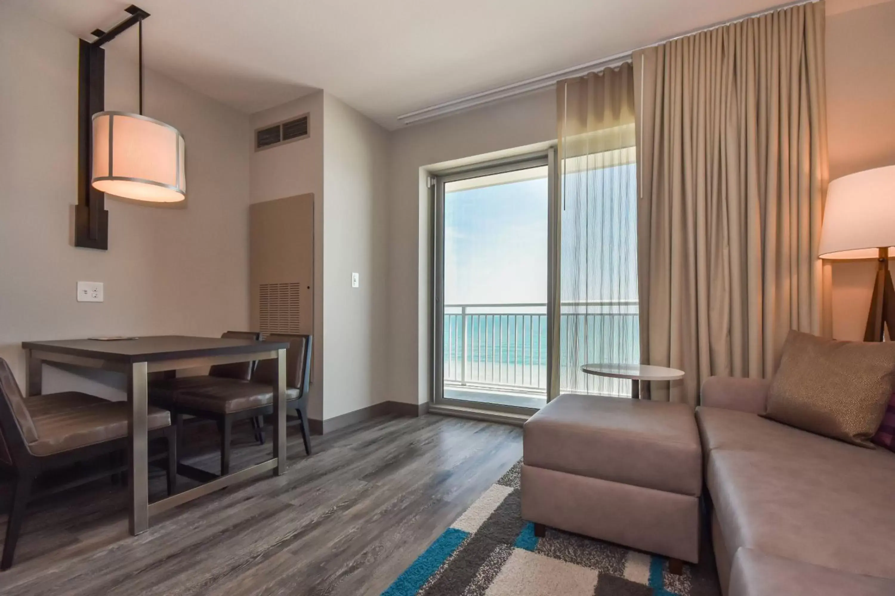 Photo of the whole room, Seating Area in Residence Inn by Marriott Myrtle Beach Oceanfront