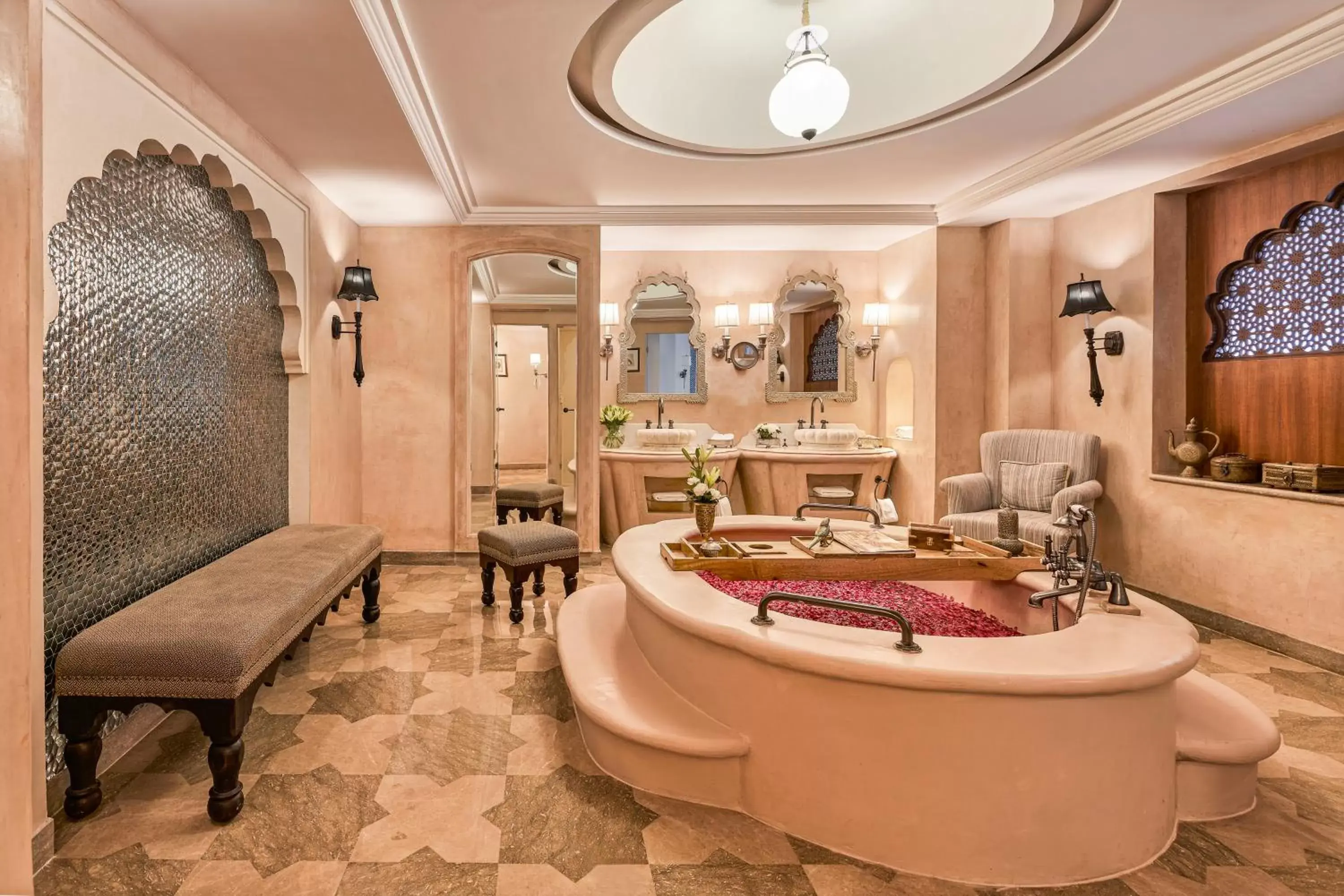 Bathroom in Fairmont Jaipur