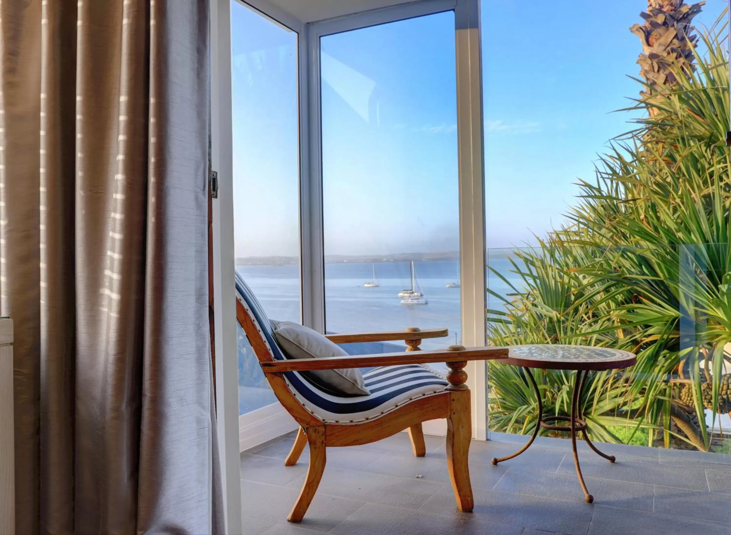 Balcony/Terrace, Sea View in Protea Hotel by Marriott Mossel Bay