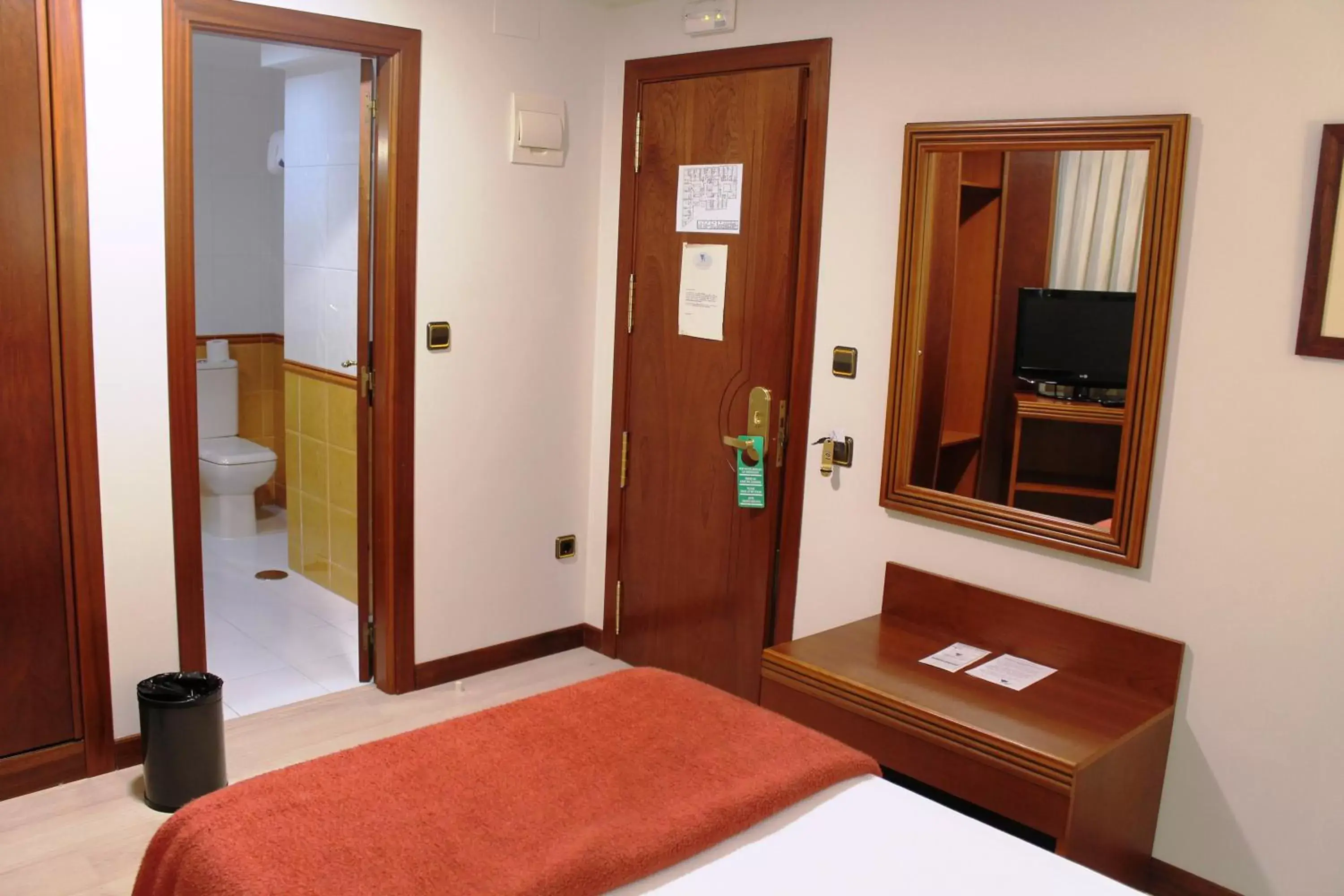Bedroom, Room Photo in Hotel Villa de Marin