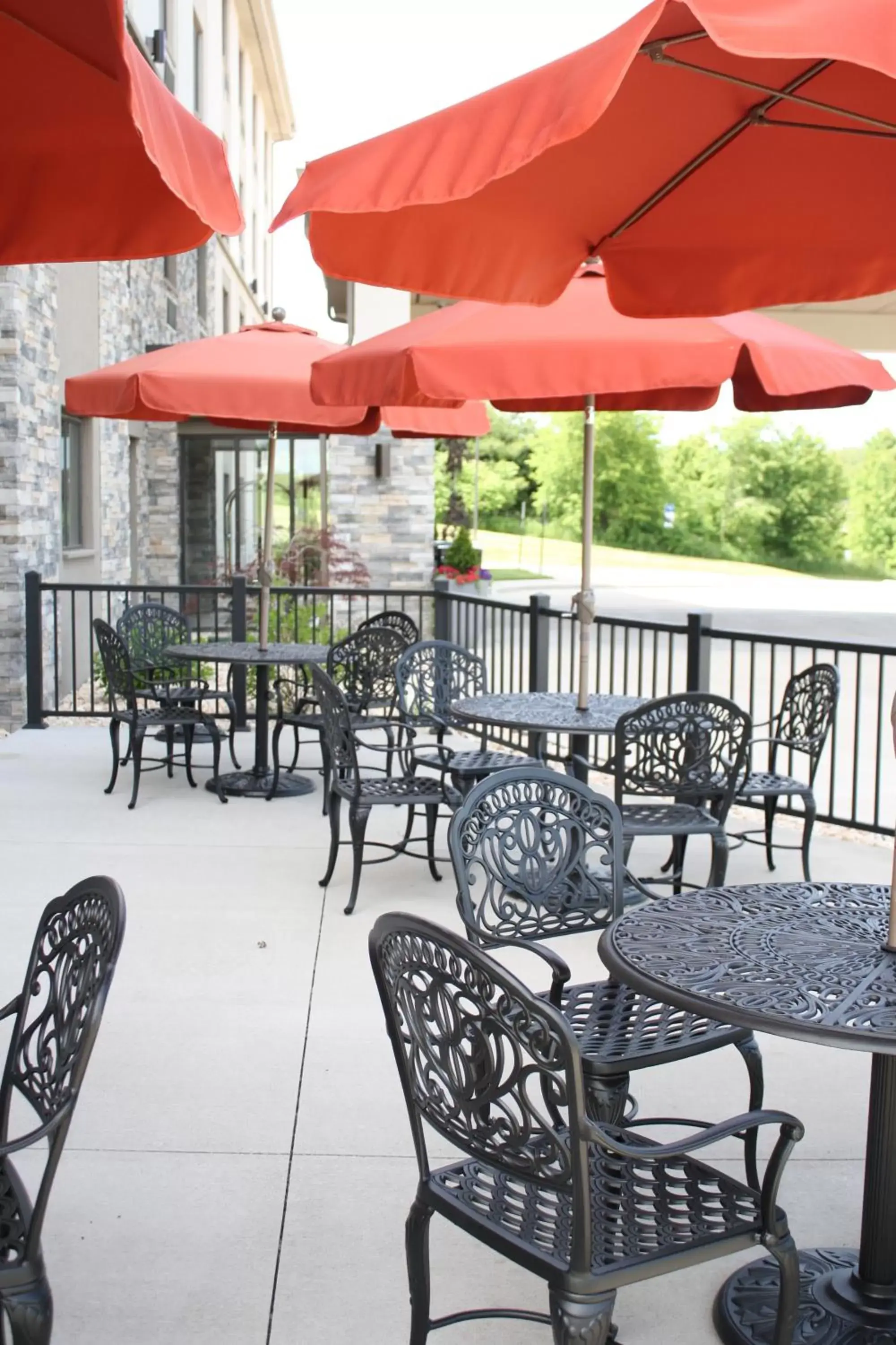 Patio, Restaurant/Places to Eat in Sleep Inn & Suites Belmont - St. Clairsville