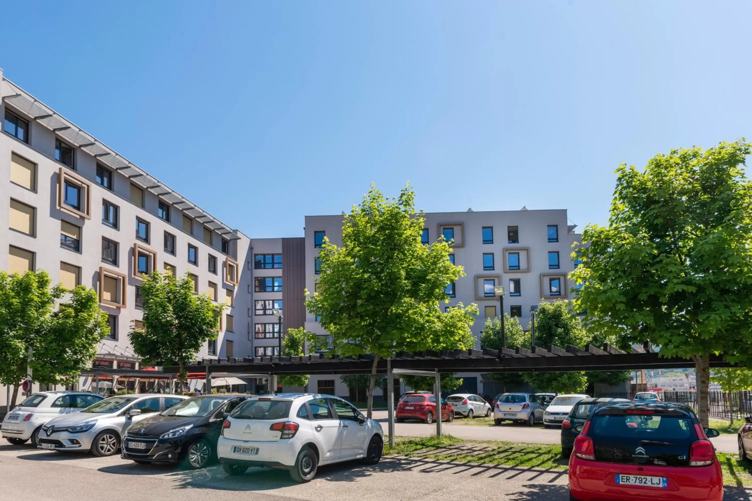 Property Building in The Originals Résidence, Grenoble Université