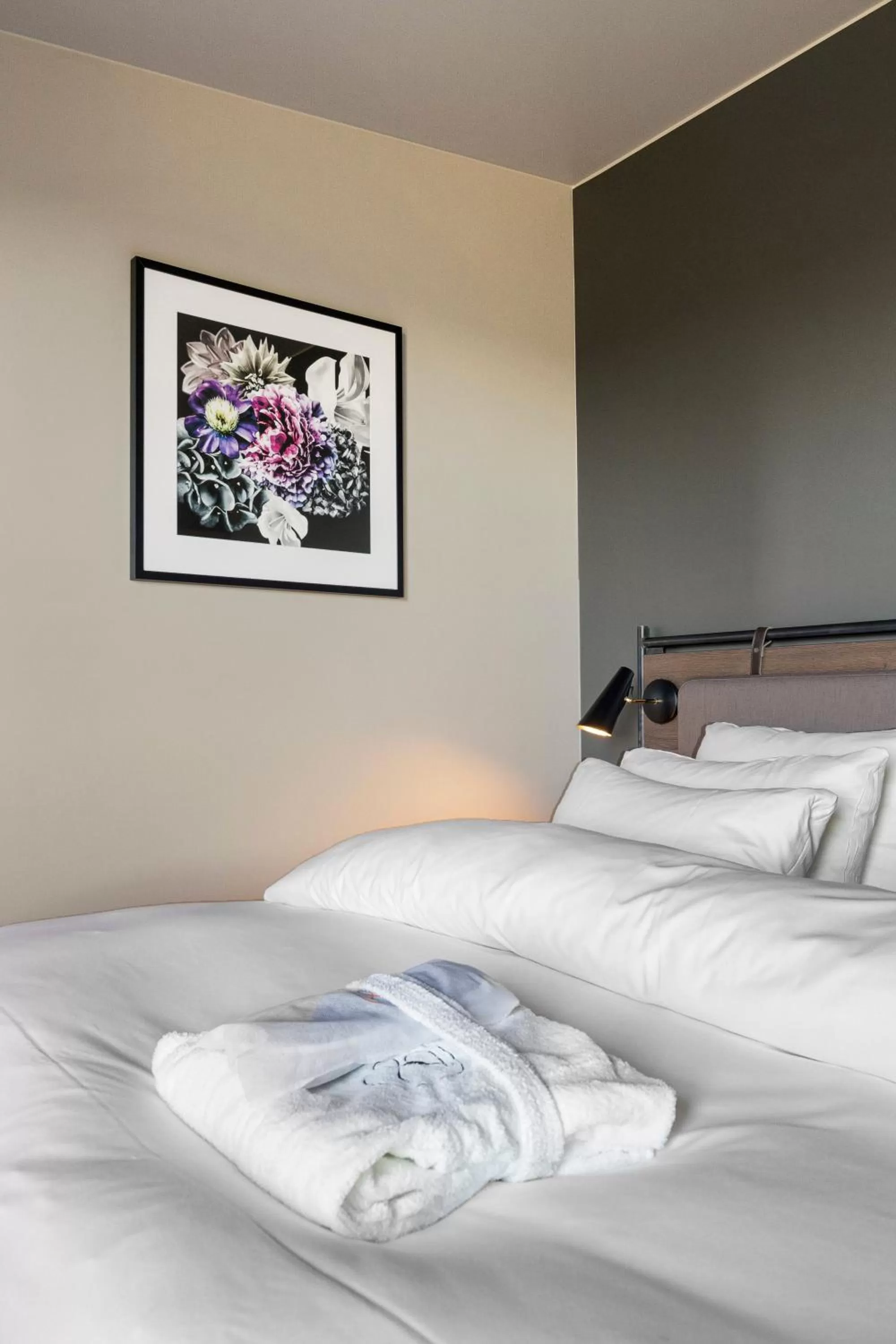 Bed in Lily Country Club