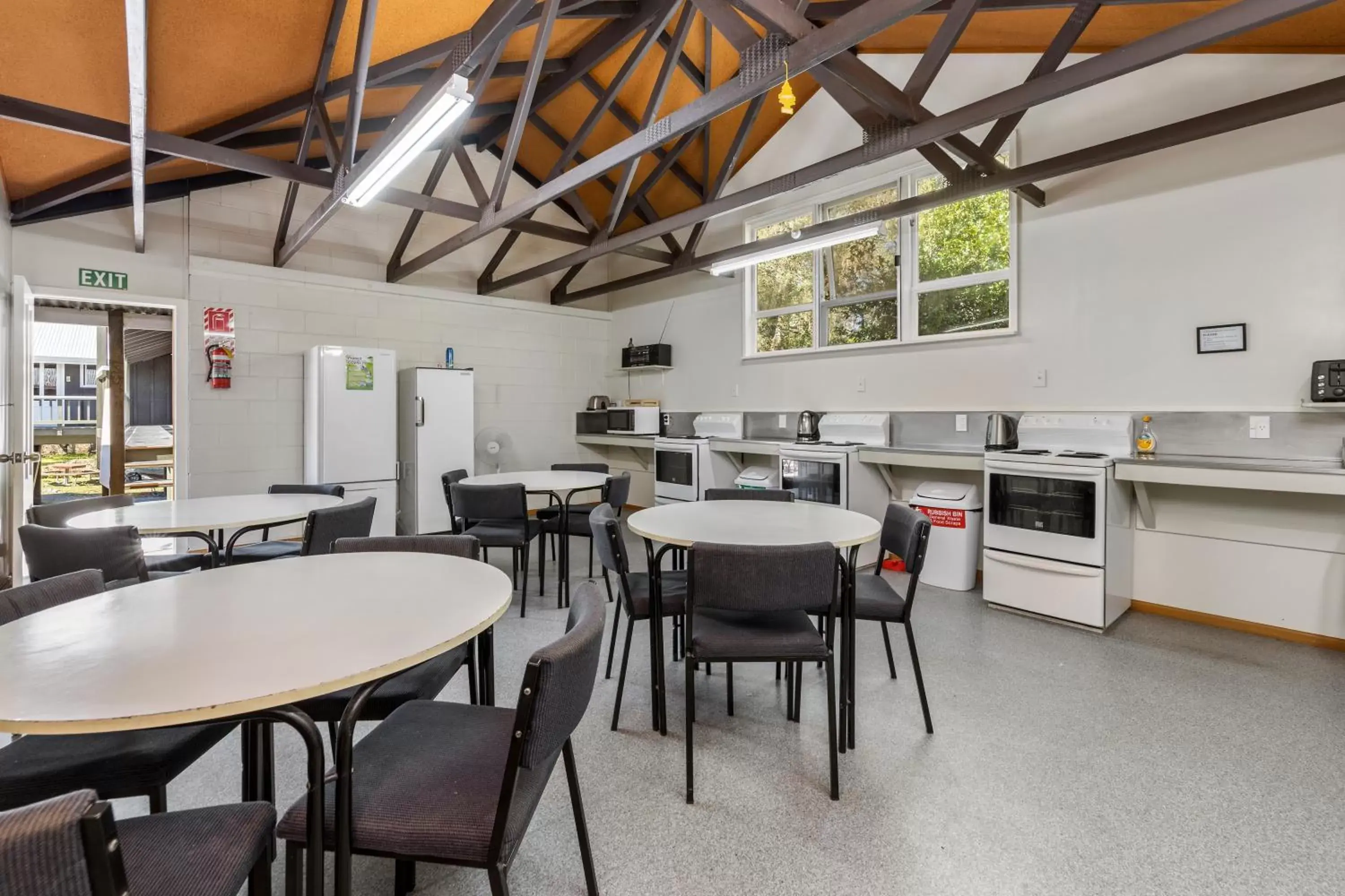 Communal kitchen, Restaurant/Places to Eat in Sportsmans Lodge Turangi