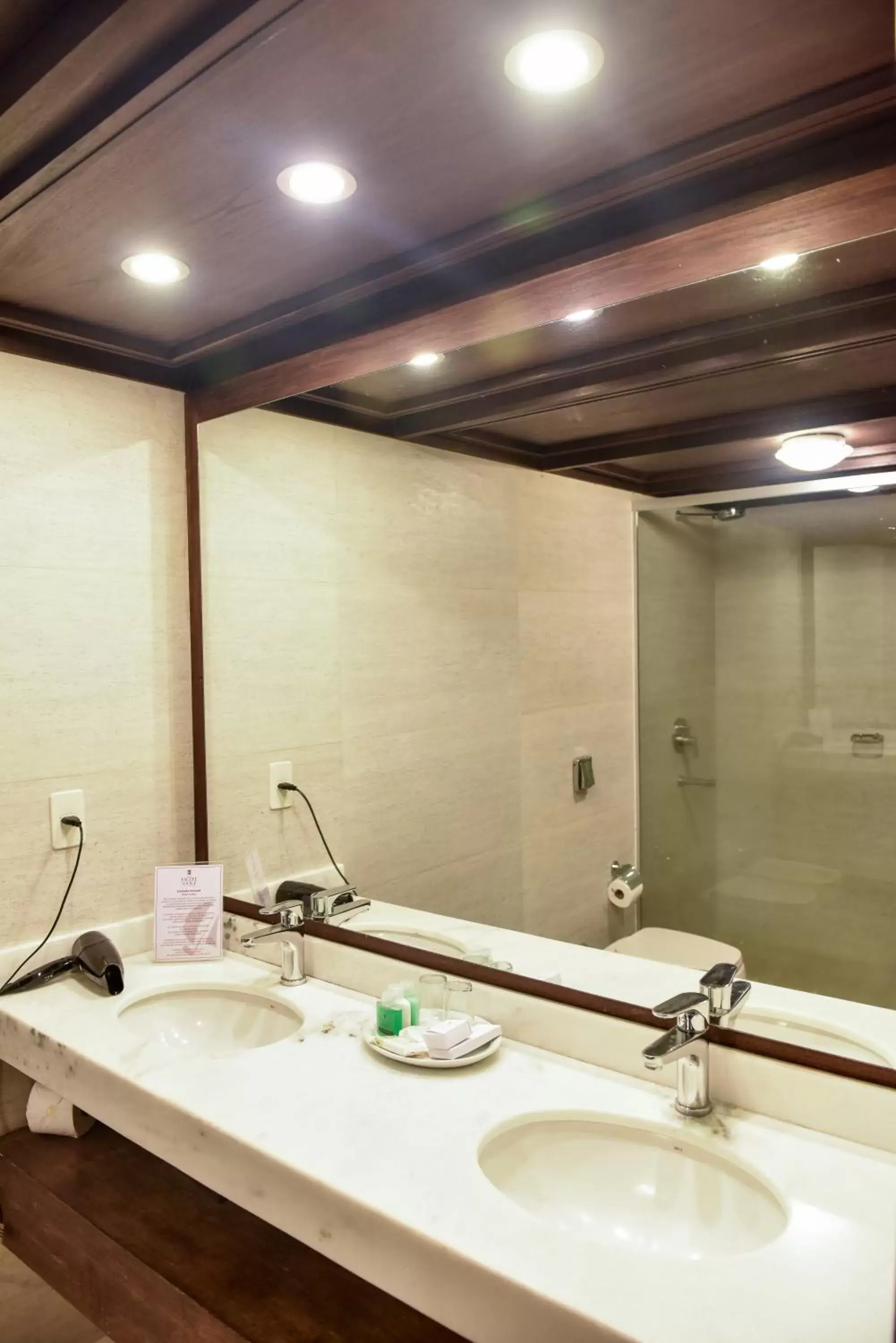 Bathroom in Resort Yacht Y Golf Club Paraguayo