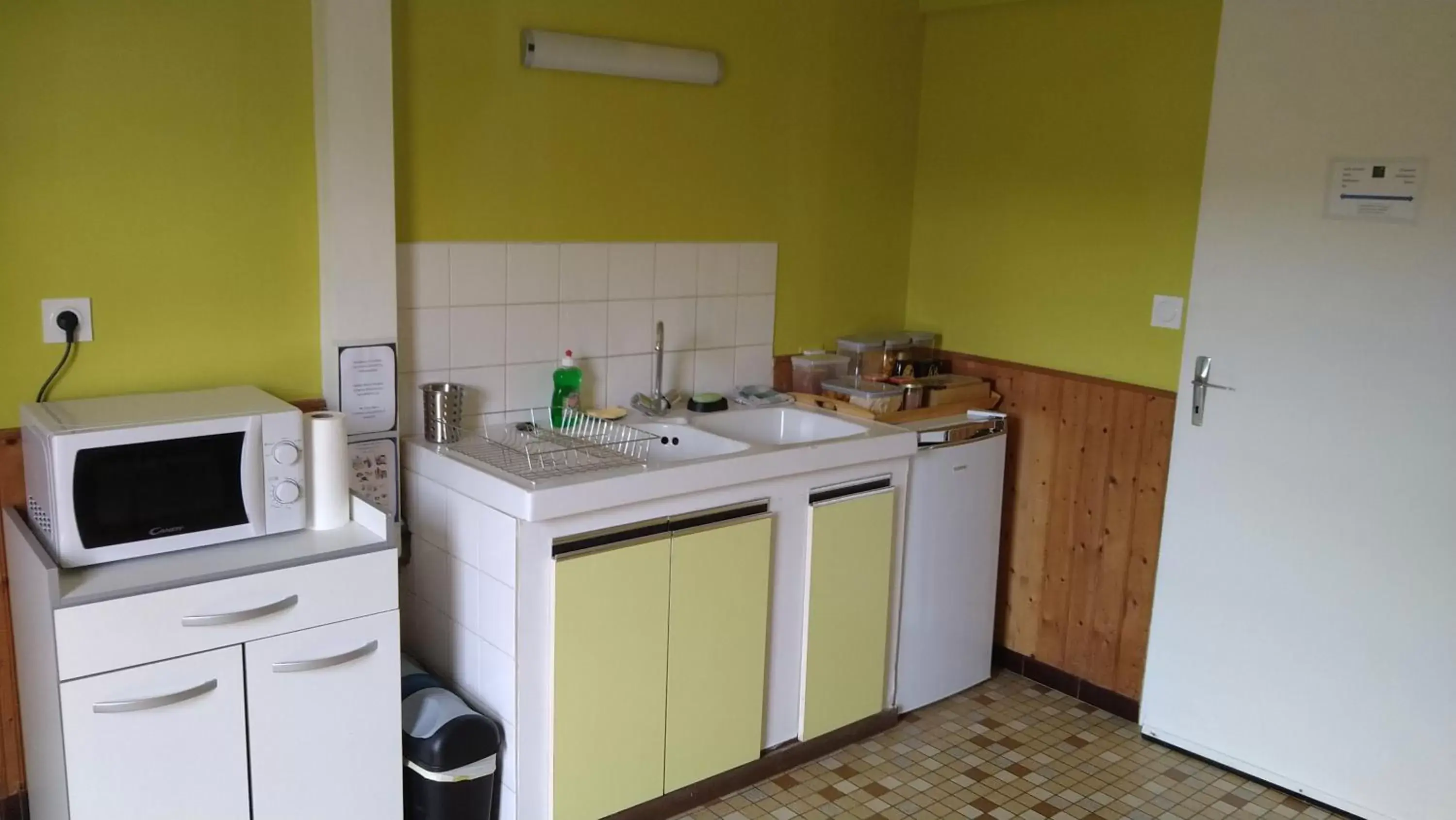 Dining area, Kitchen/Kitchenette in Le Havre du Corbeau