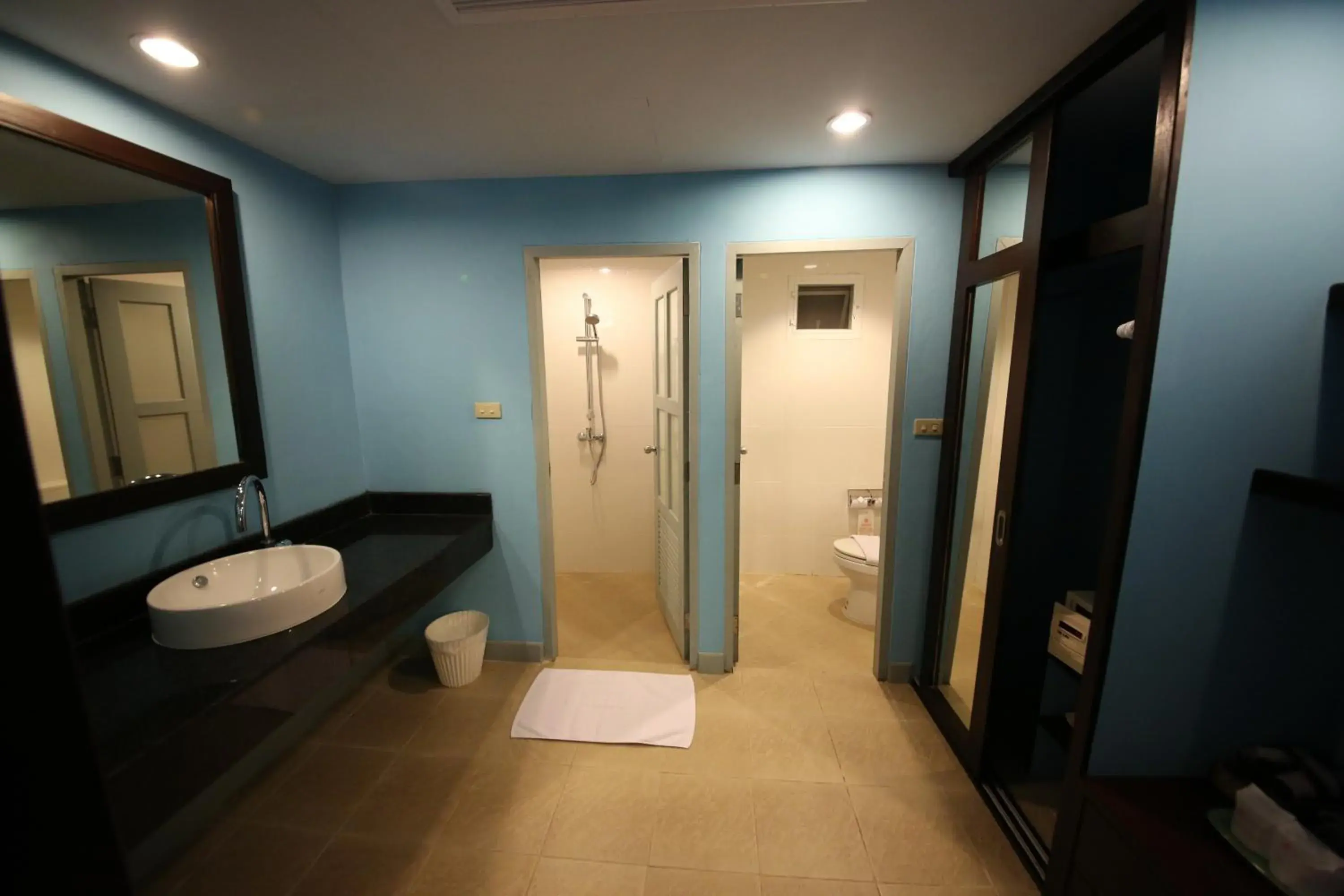 Bathroom in The Green Park Resort - SHA Extra Plus