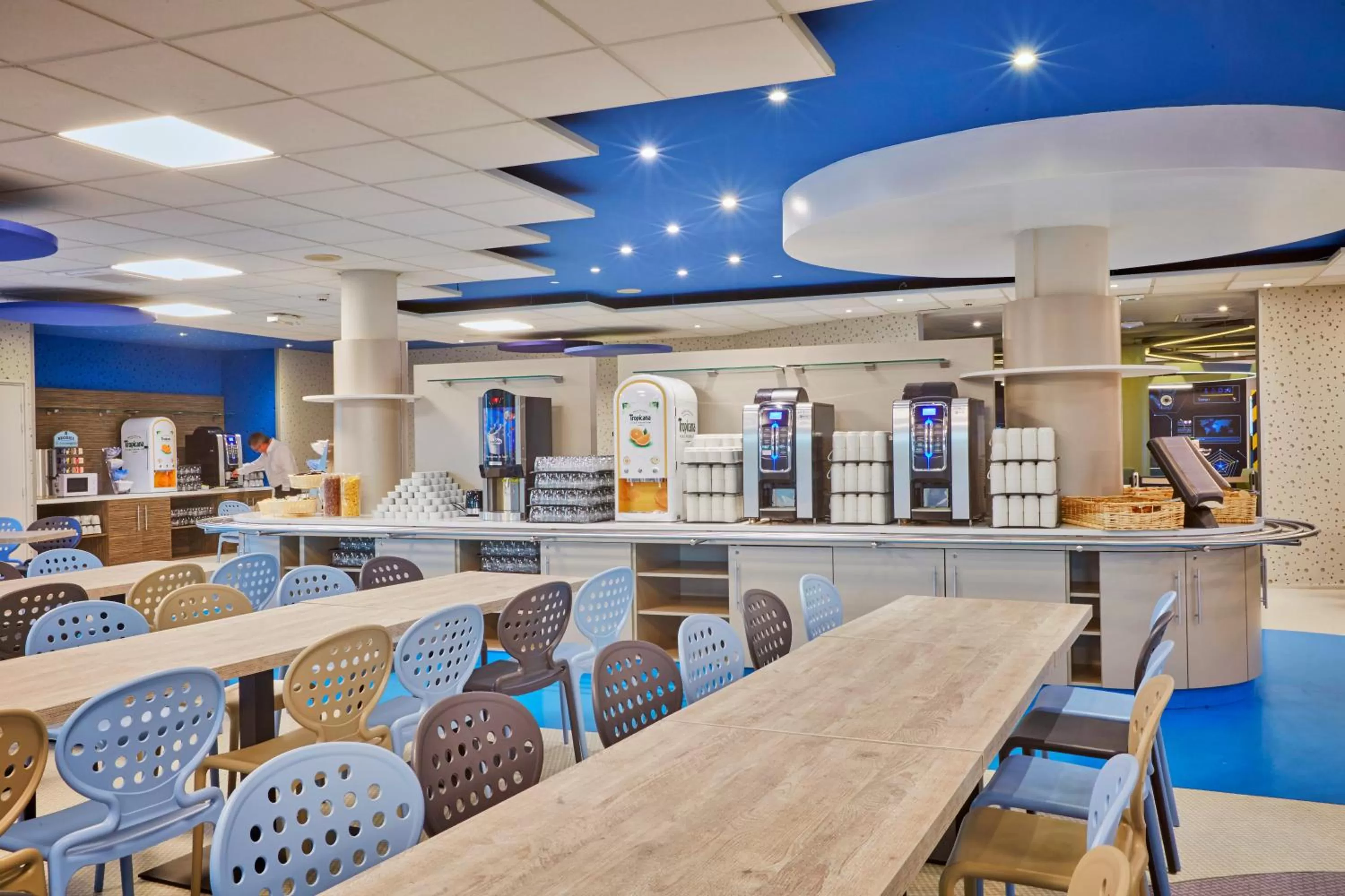 Buffet breakfast in Kyriad Poitiers Jules Verne Site du Futuroscope