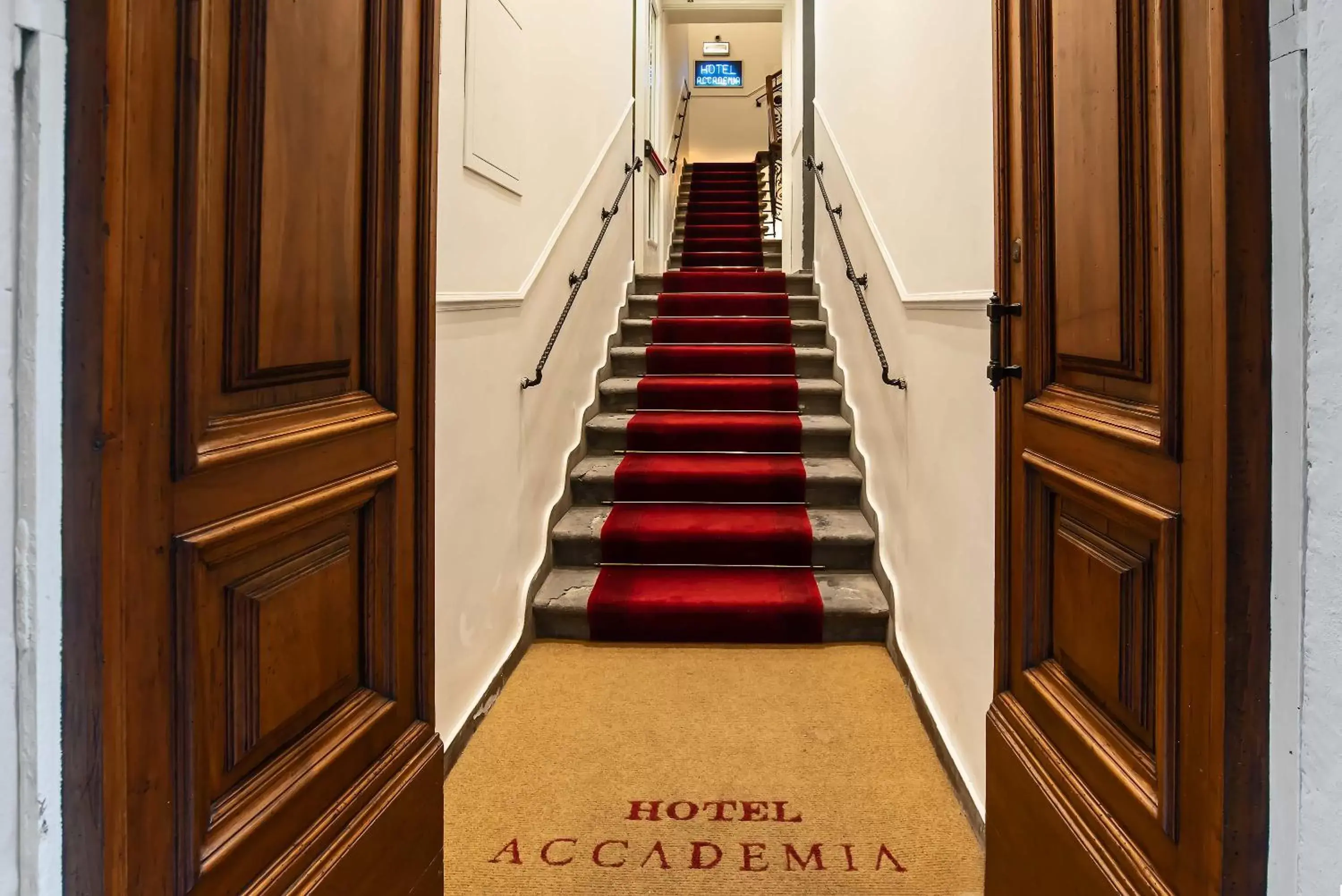 Facade/entrance in Hotel Accademia