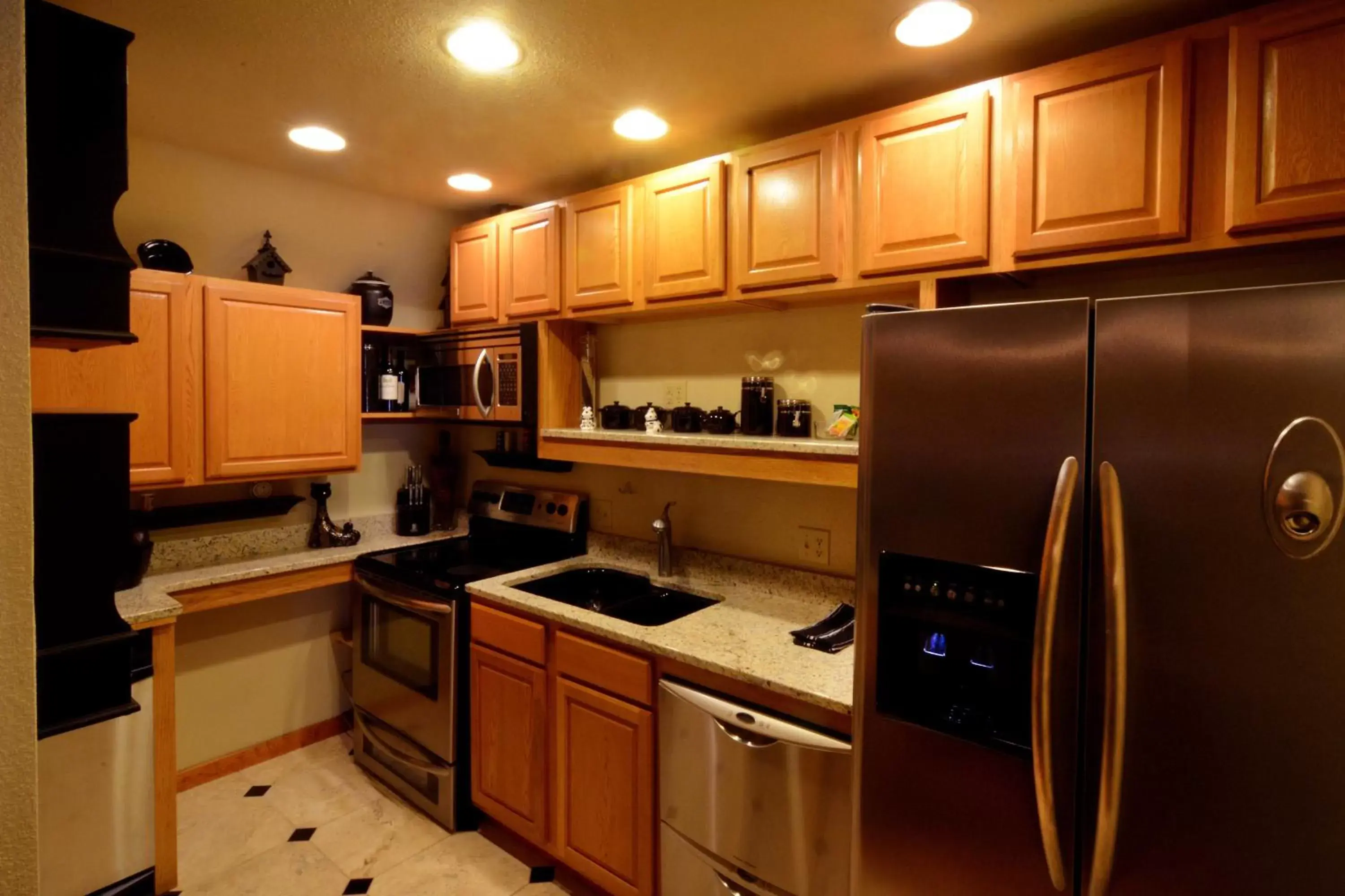 Kitchen or kitchenette, Kitchen/Kitchenette in All Seasons Inn