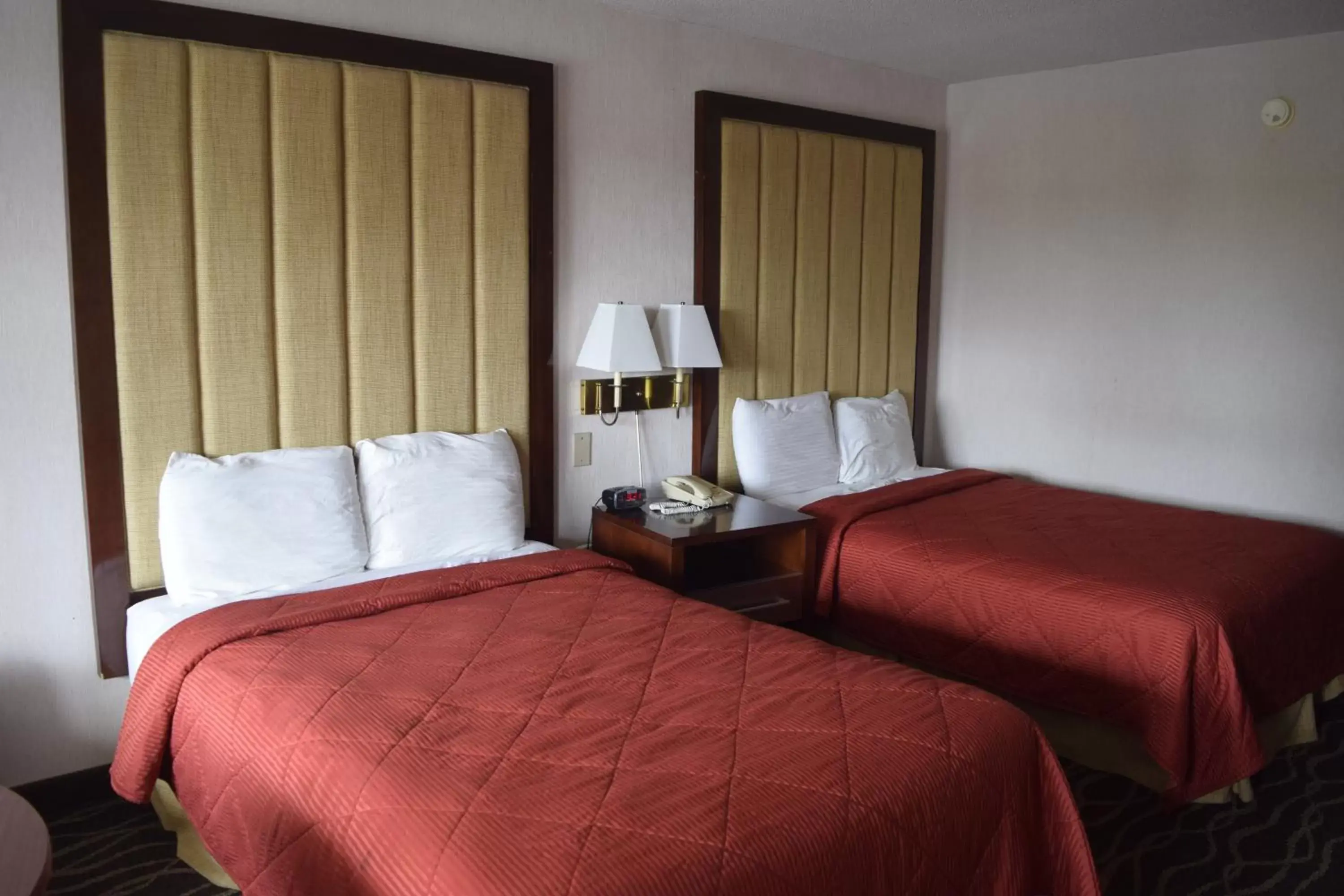 Bed in Landmark Inn