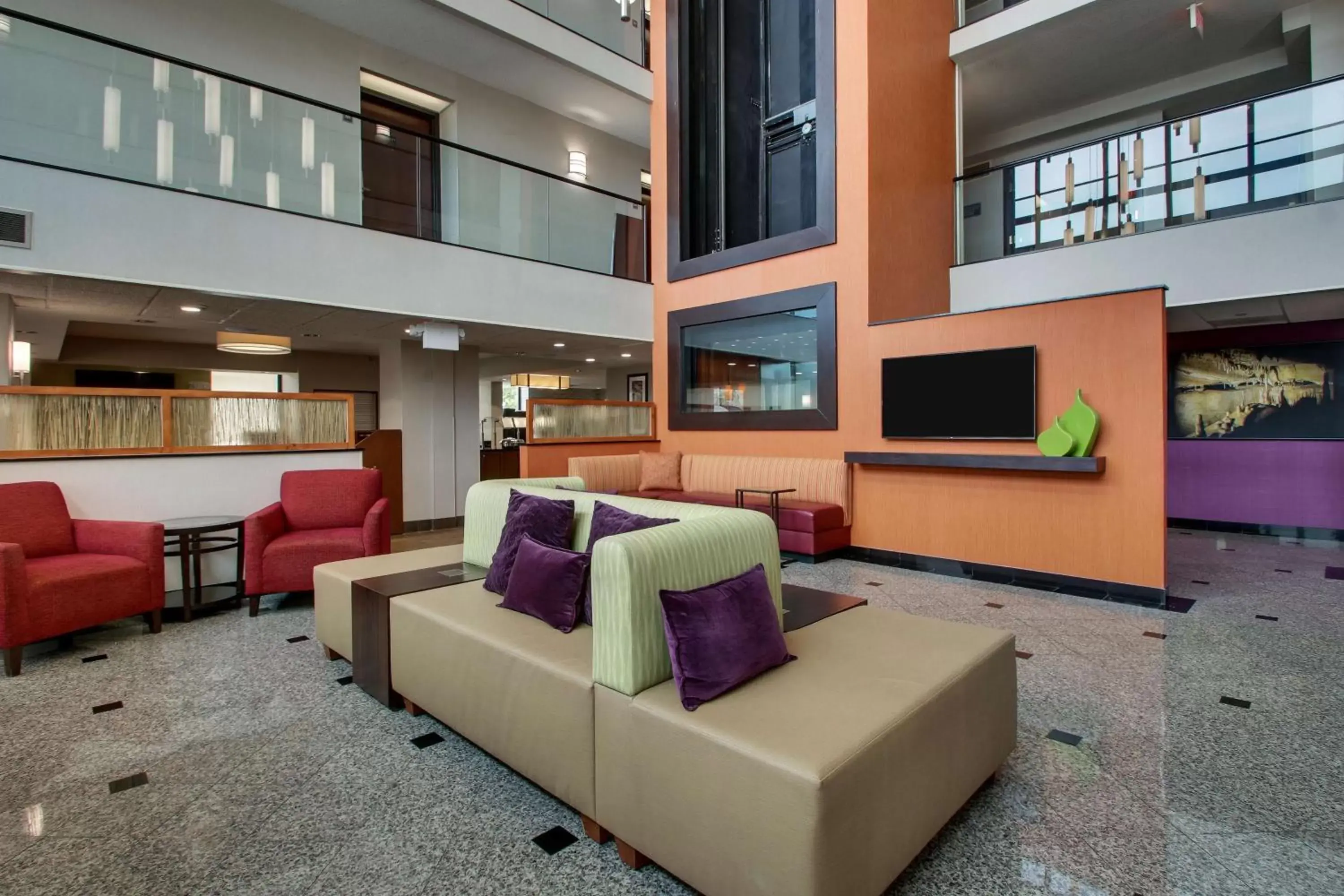 Lobby or reception, Seating Area in Drury Inn & Suites Bowling Green