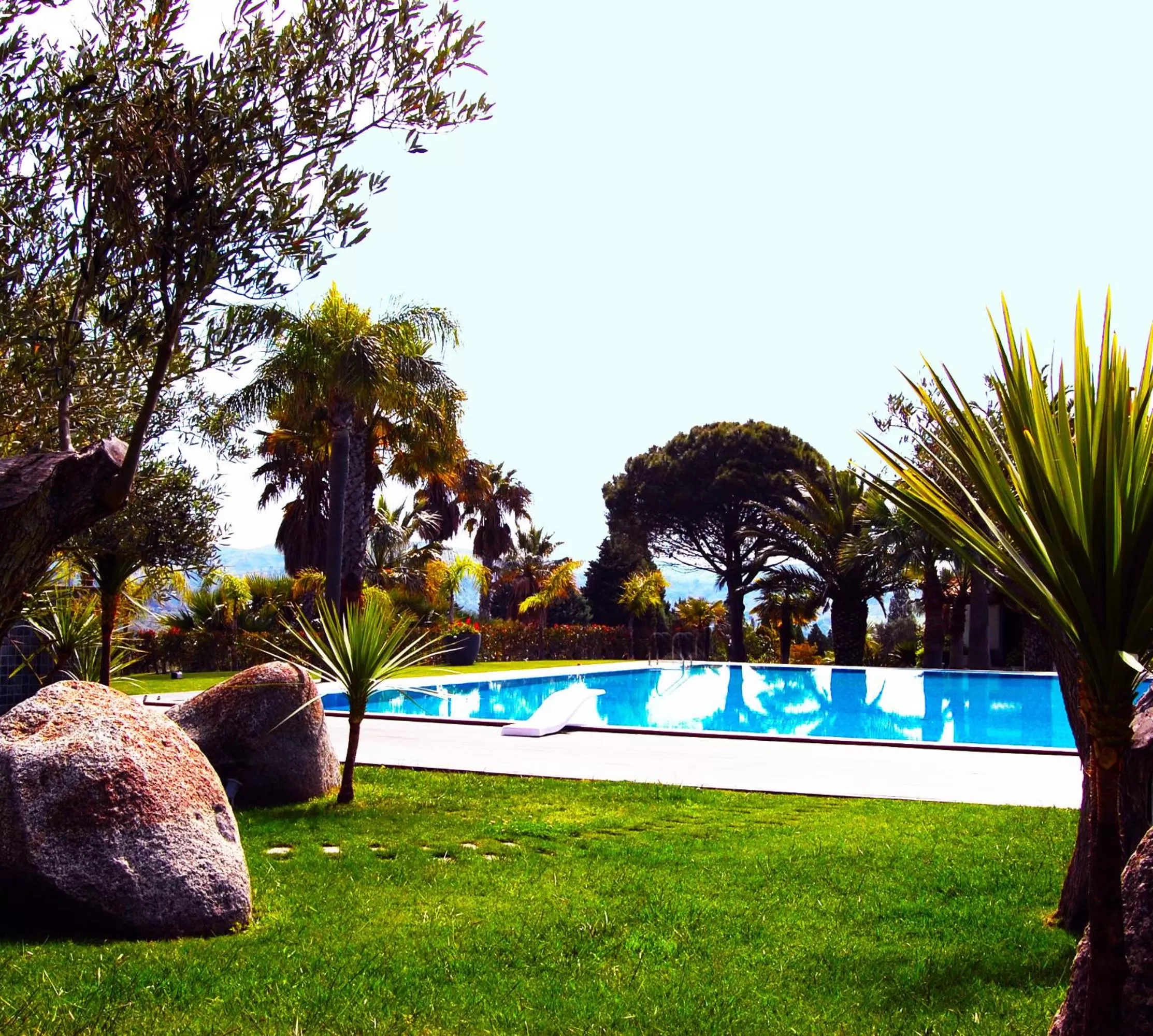 Swimming pool in Kalos Relais