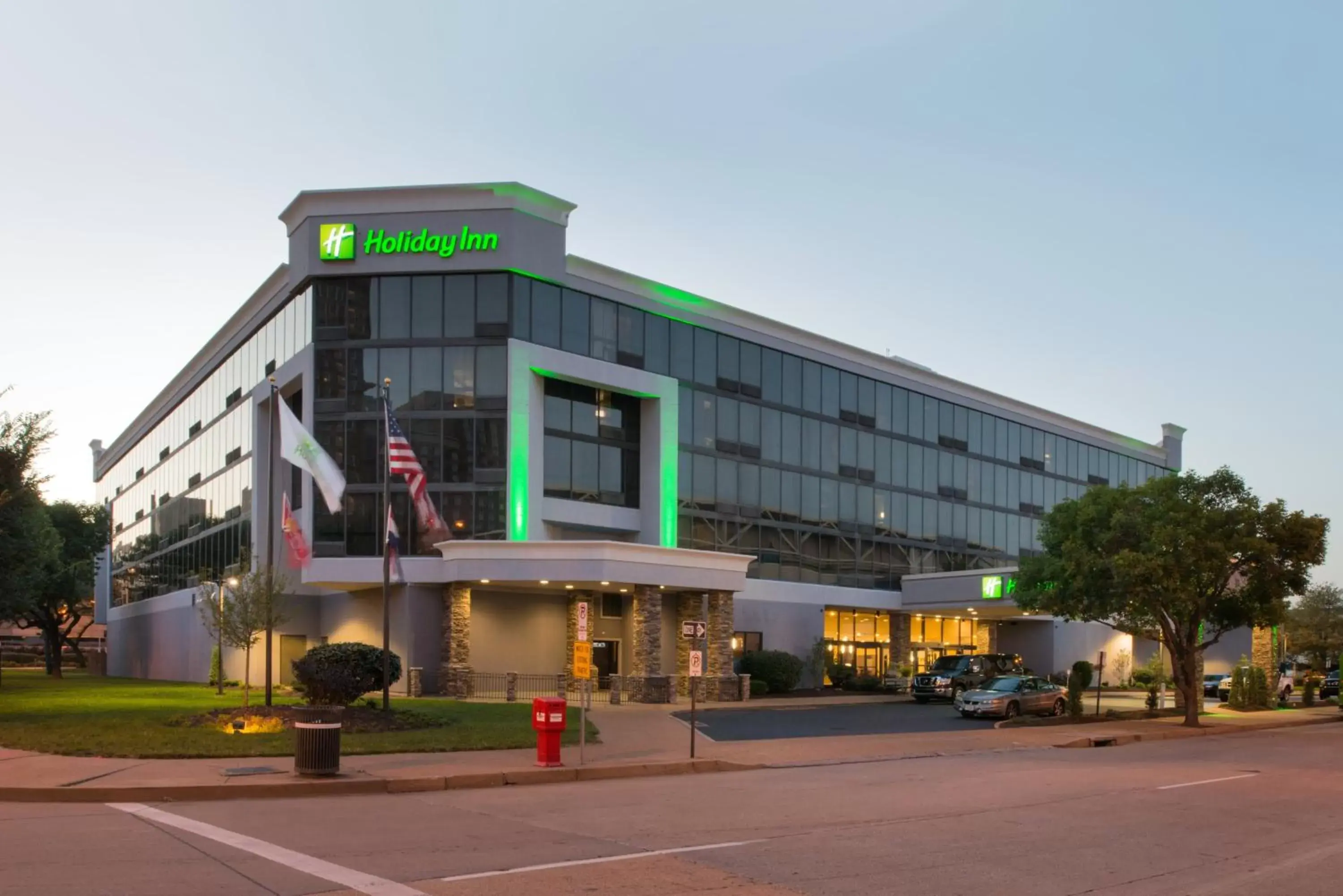 Property Building in Holiday Inn St Louis Downtown/Convention Center, an IHG Hotel