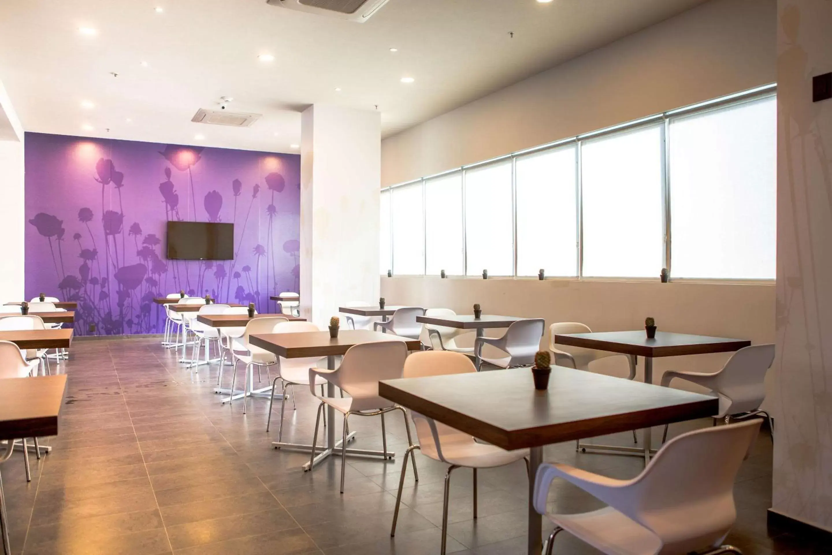 Restaurant/places to eat in Sleep Inn Guadalajara Galerias Restaurant/places to eat in Sleep Inn Guadalajara Galerias