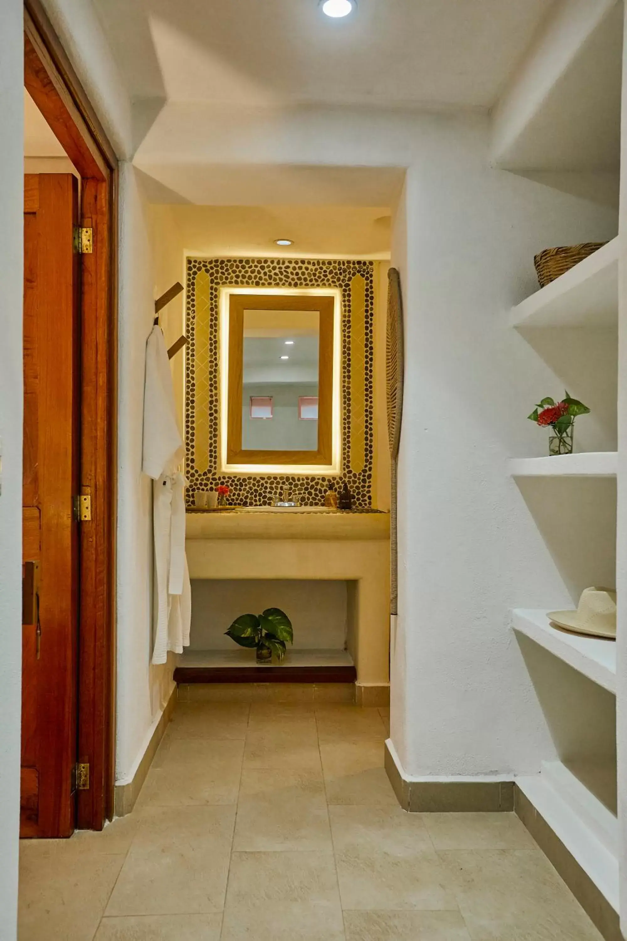 Bed, TV/Entertainment Center in La Villa Luz (sólo adultos)