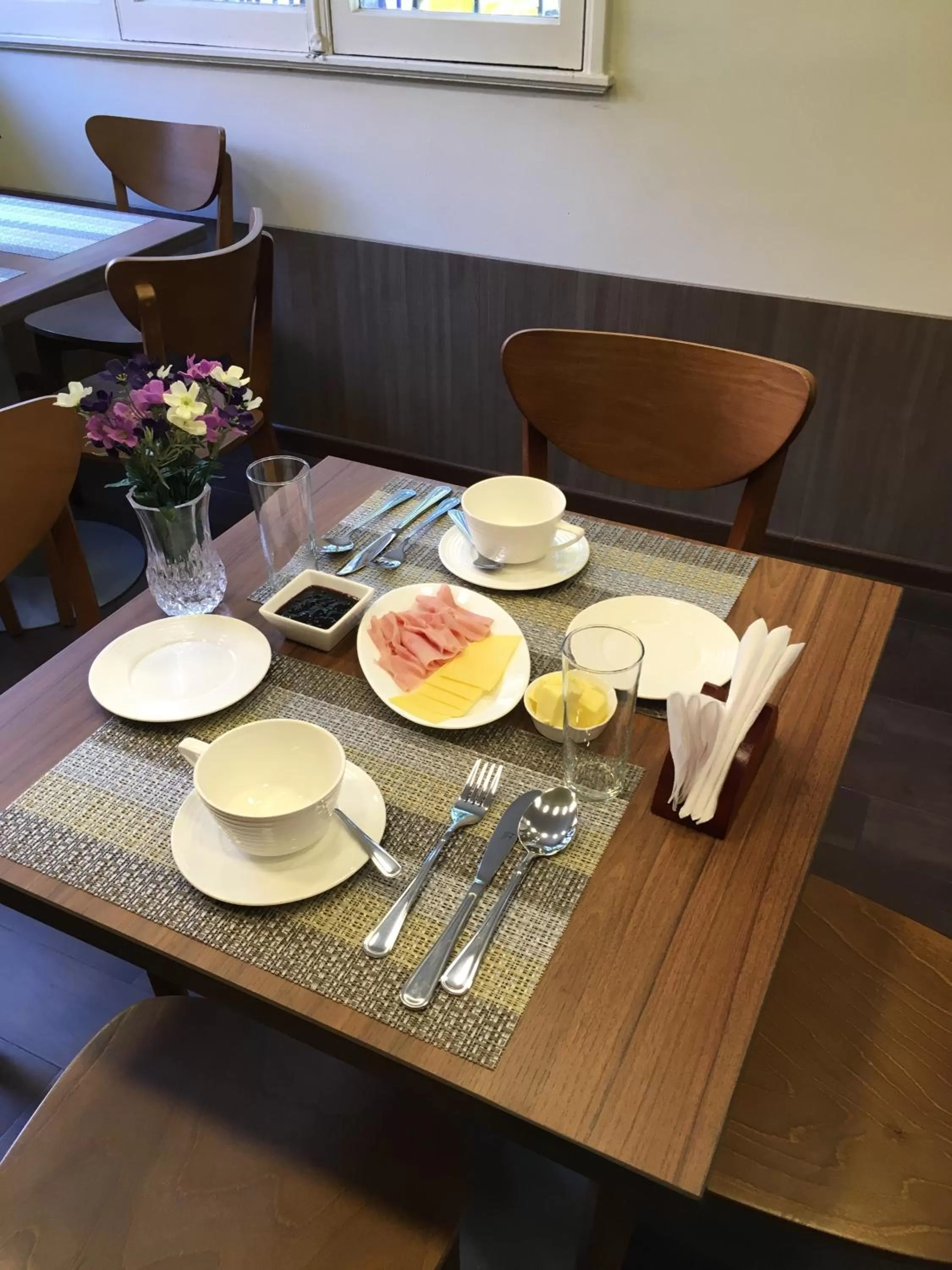 American breakfast, Dining Area in Andino Bed & Breakfast