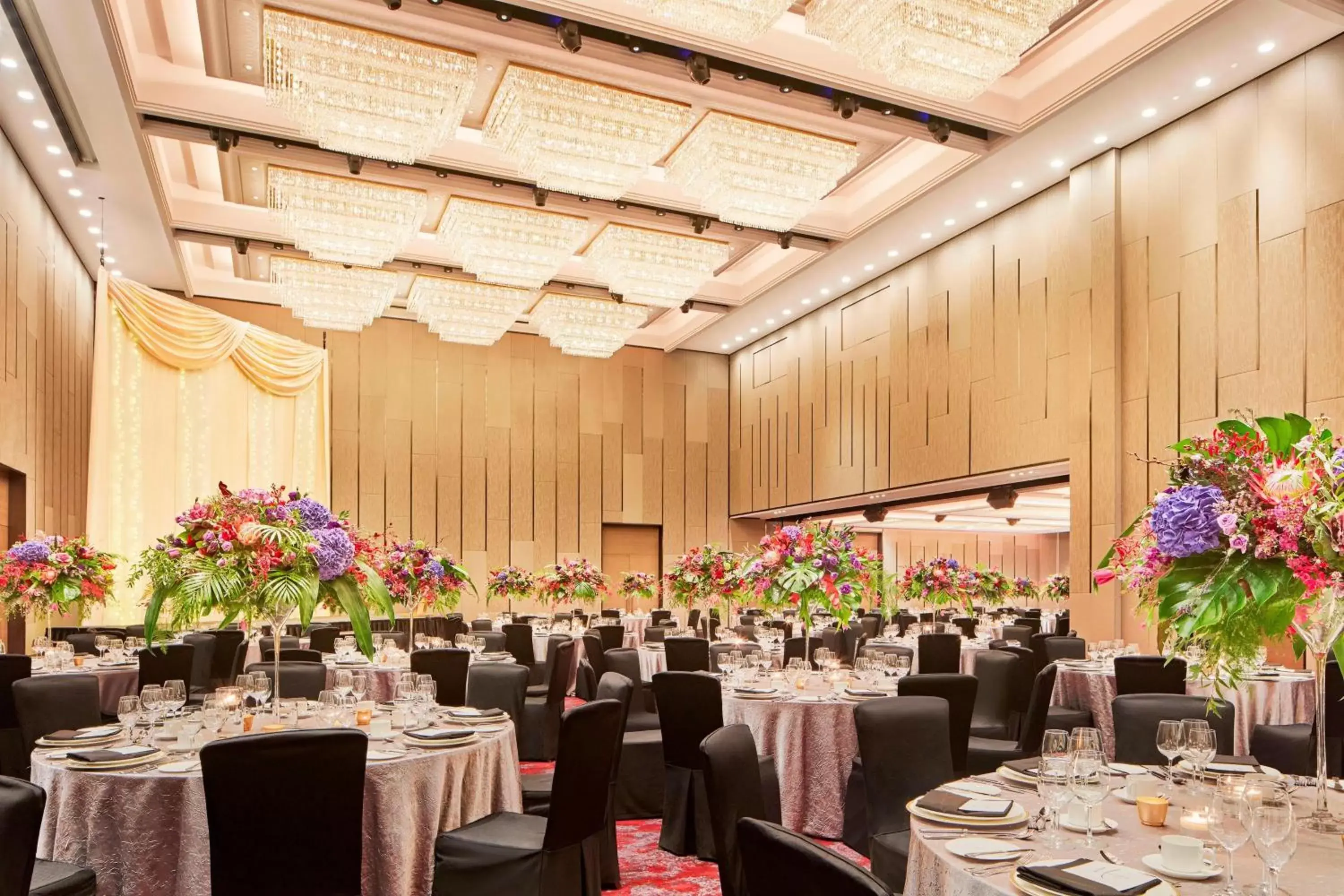 Banquet/Function facilities, Restaurant/Places to Eat in Sheraton Towers Singapore Hotel