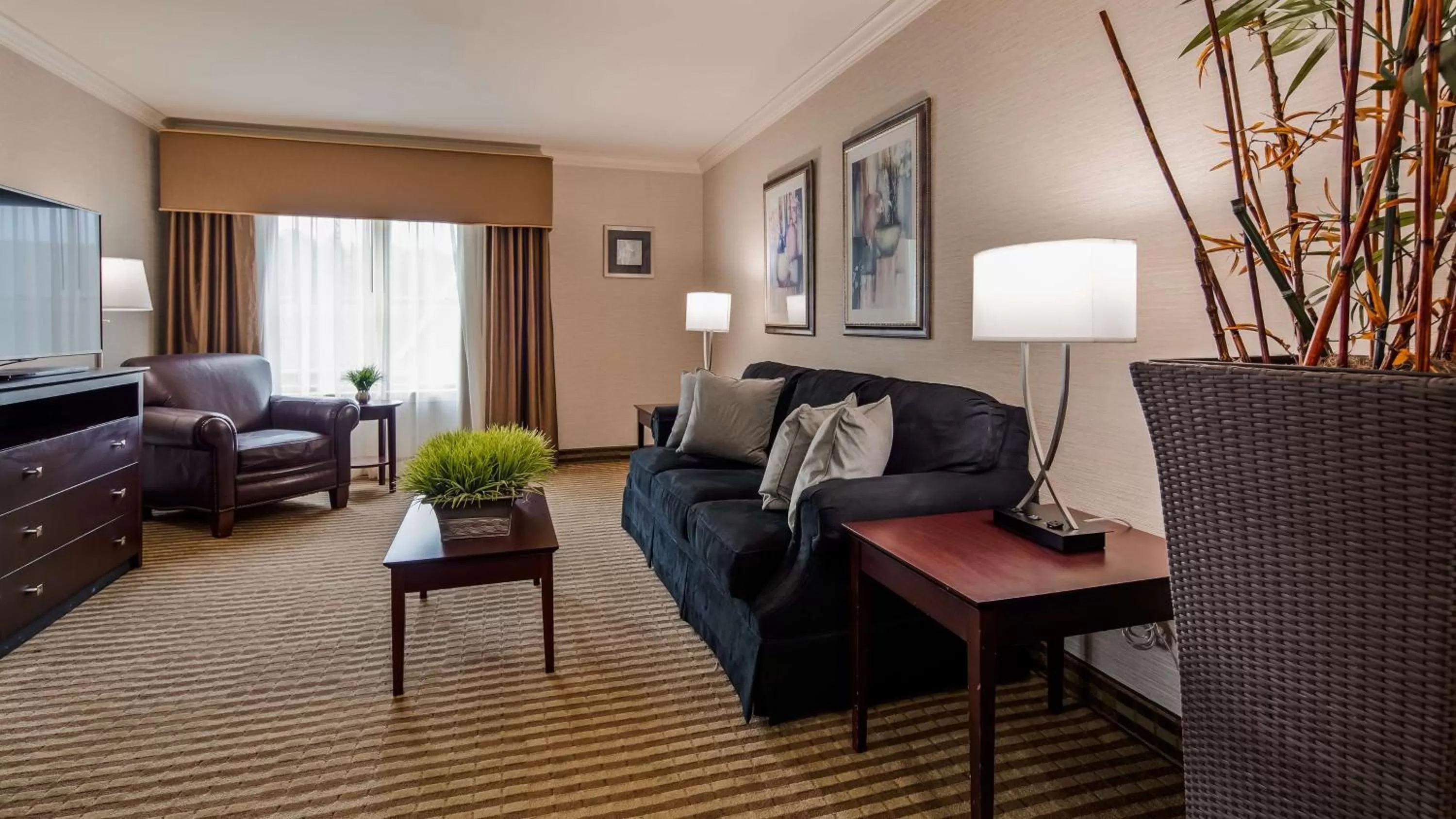 Photo of the whole room in Inn at Mendehall