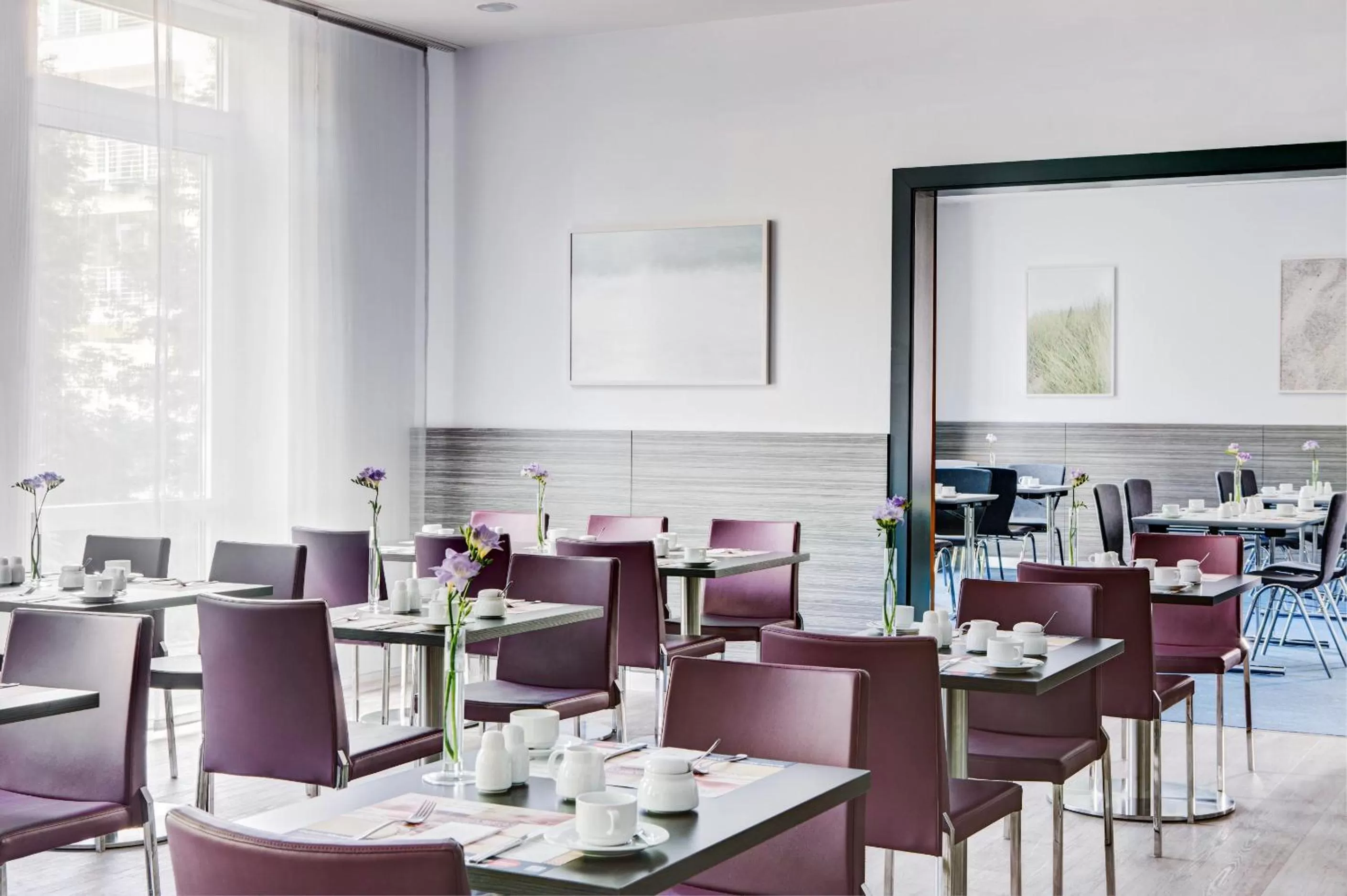Restaurant/places to eat in IntercityHotel Rostock