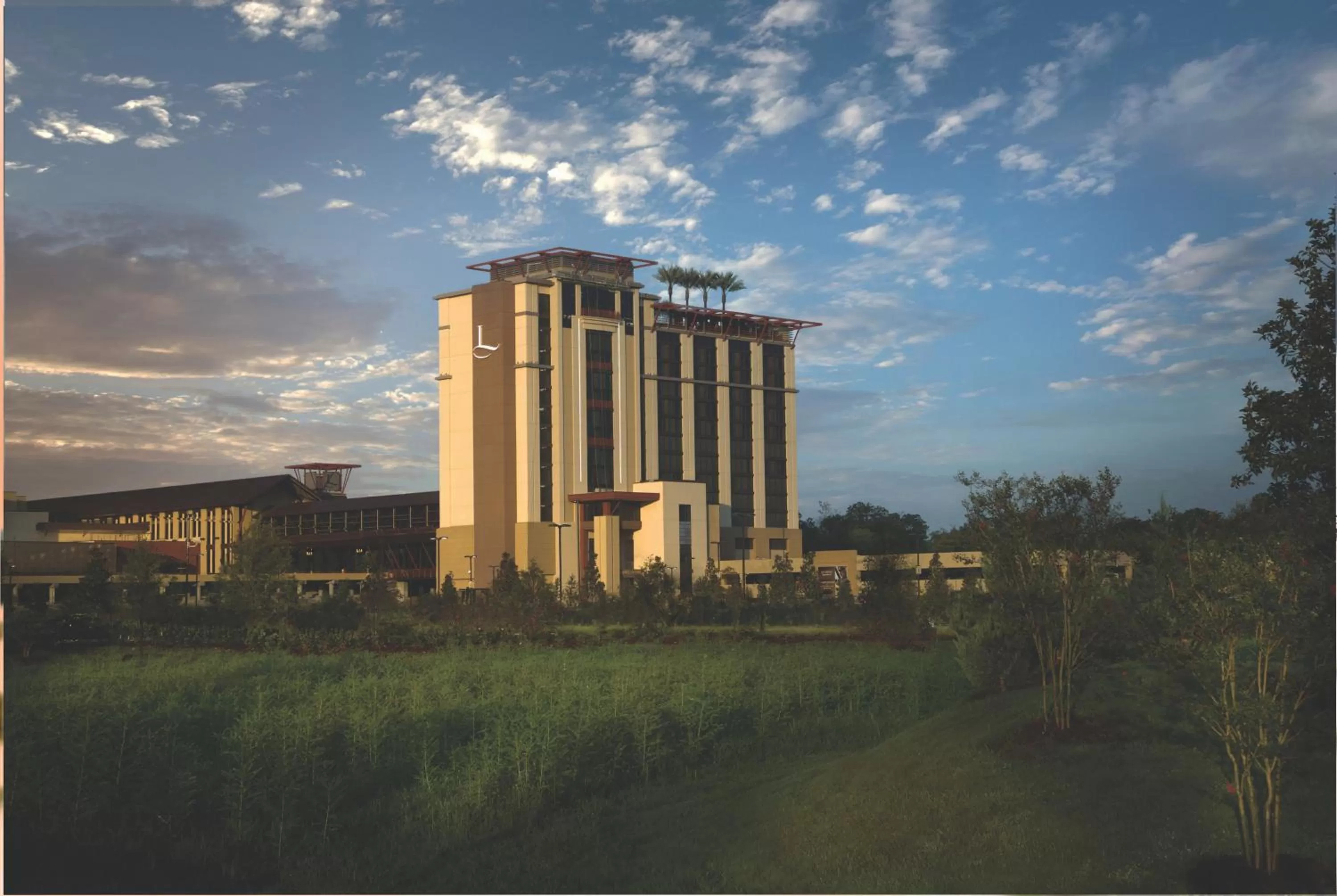 Facade/entrance in L'Auberge Baton Rouge
