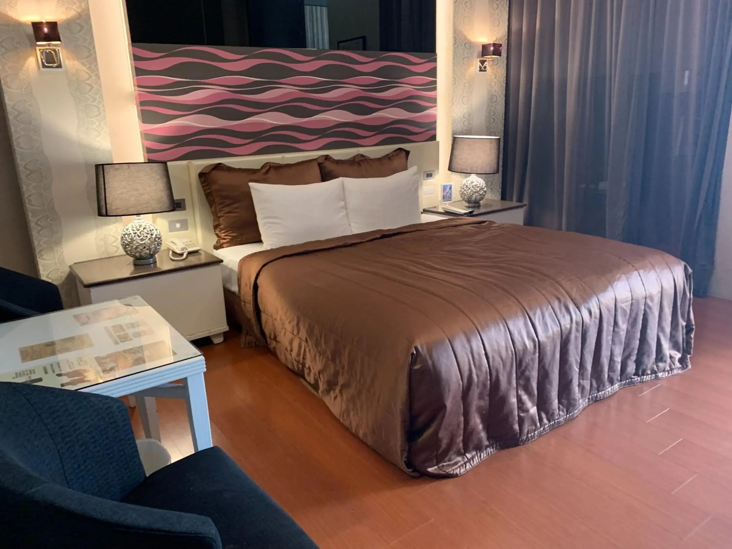 Photo of the whole room, Bed in Lee Don Motel