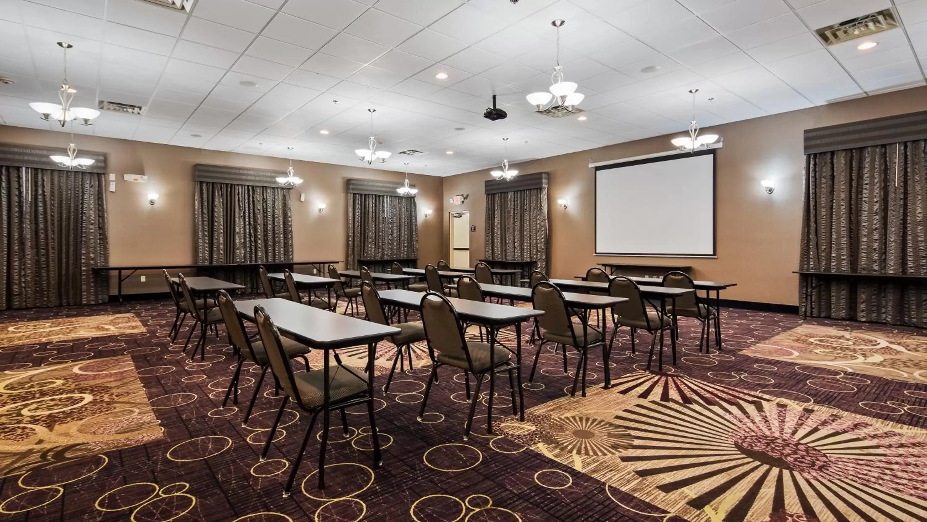 Meeting/conference room in Best Western Plover-Stevens Point Hotel & Conference Center