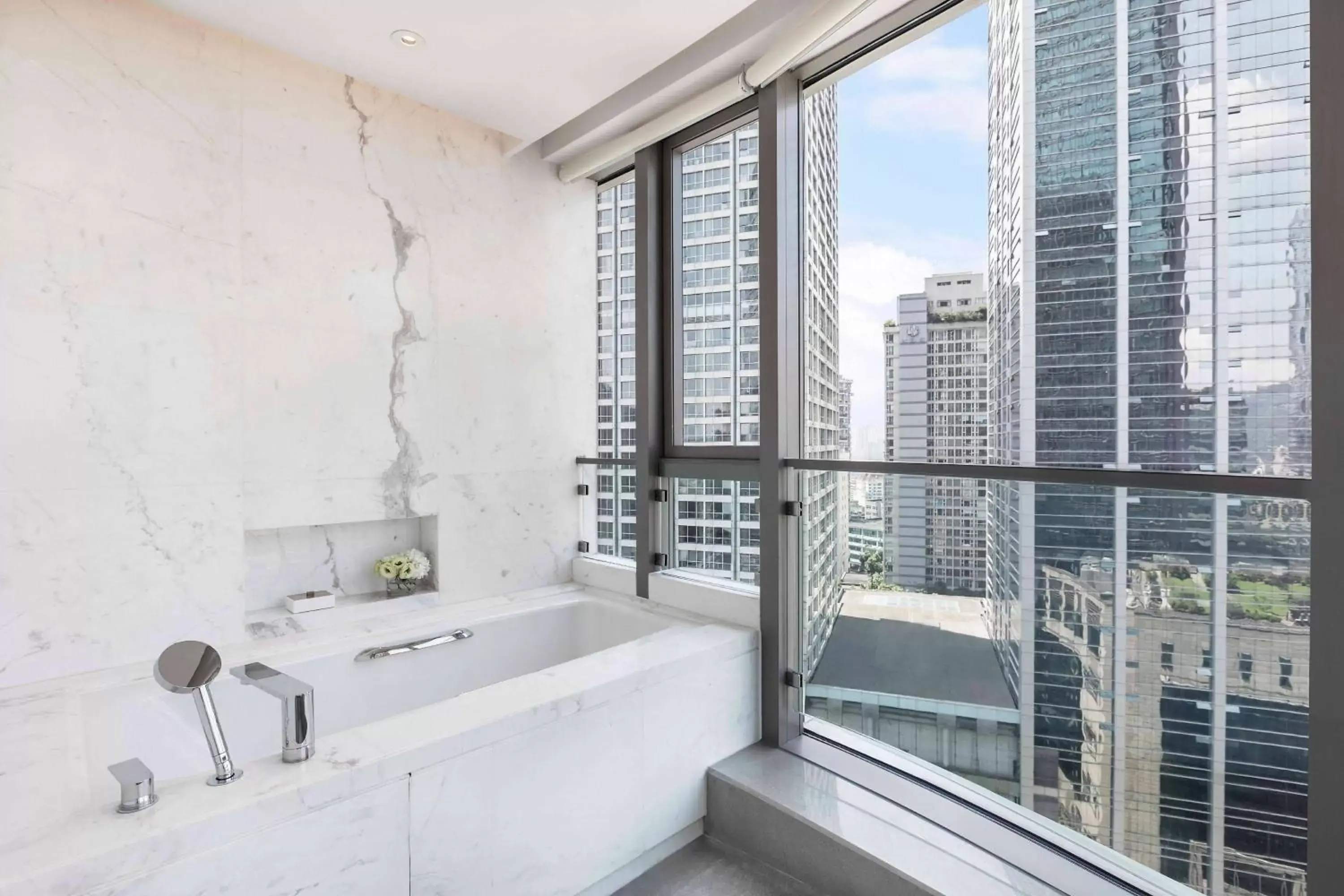 Bathroom in Marriott Executive Apartments Chongqing