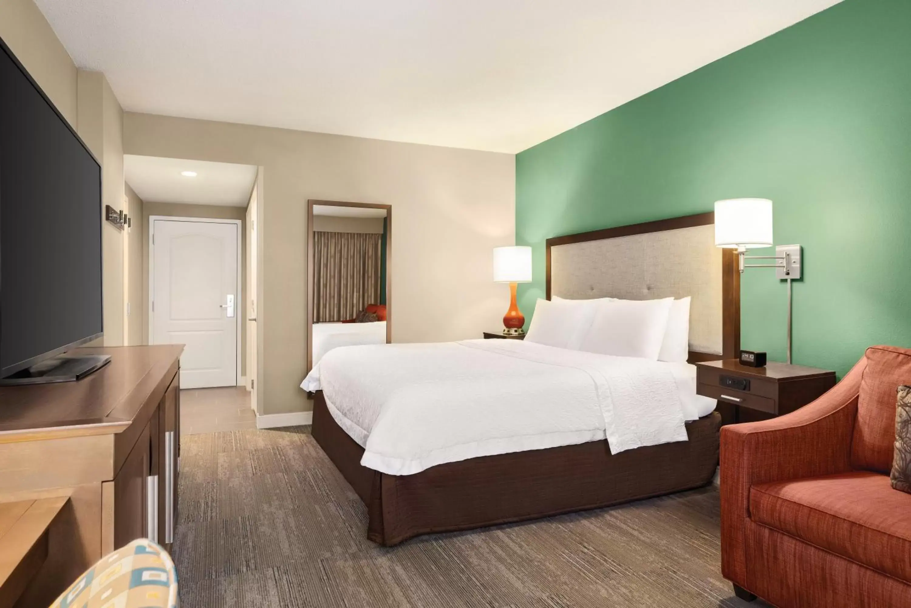 Bedroom in Hampton Inn and Suites New Orleans Convention Center