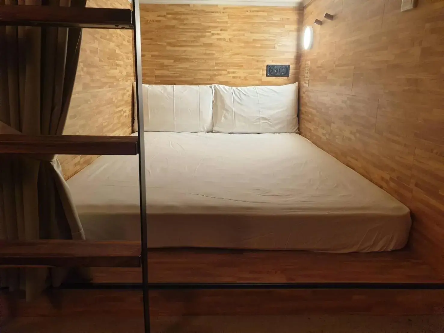 bunk bed, Bed in NK Hostel