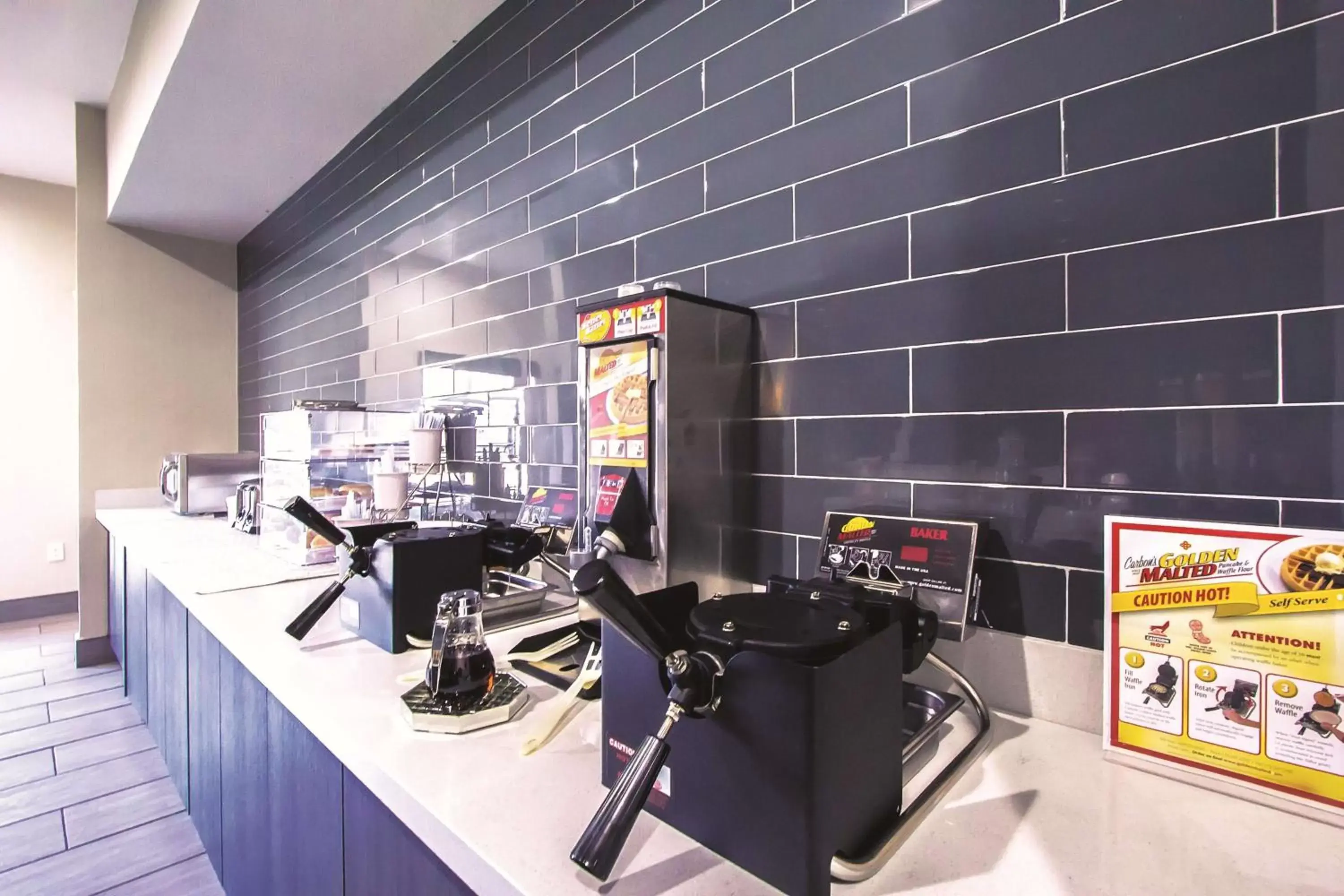 Restaurant/places to eat in La Quinta by Wyndham Pampa Restaurant/places to eat in La Quinta by Wyndham Pampa