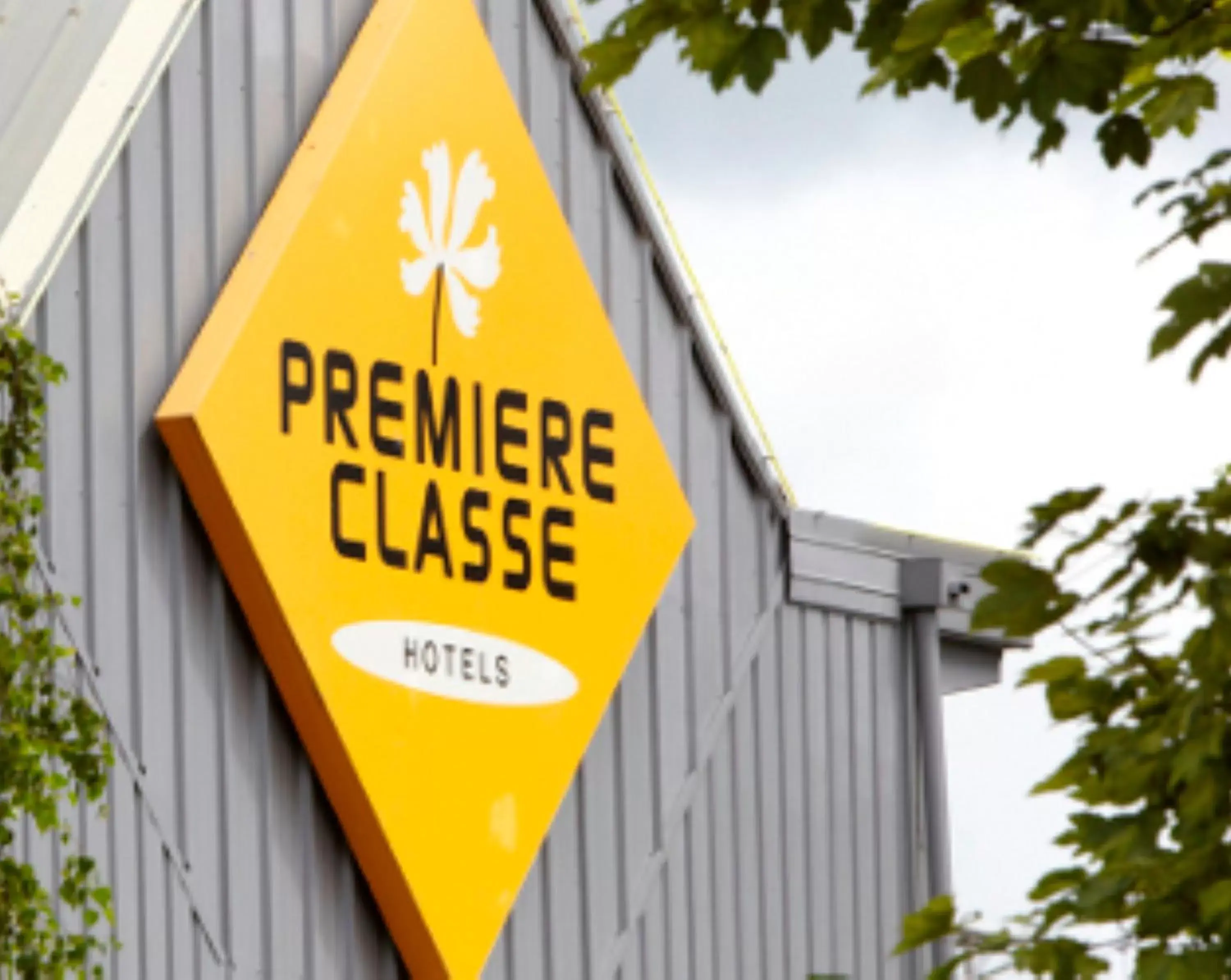 Property logo or sign, Property Logo/Sign in Premiere Classe Valenciennes Ouest Petite Foret