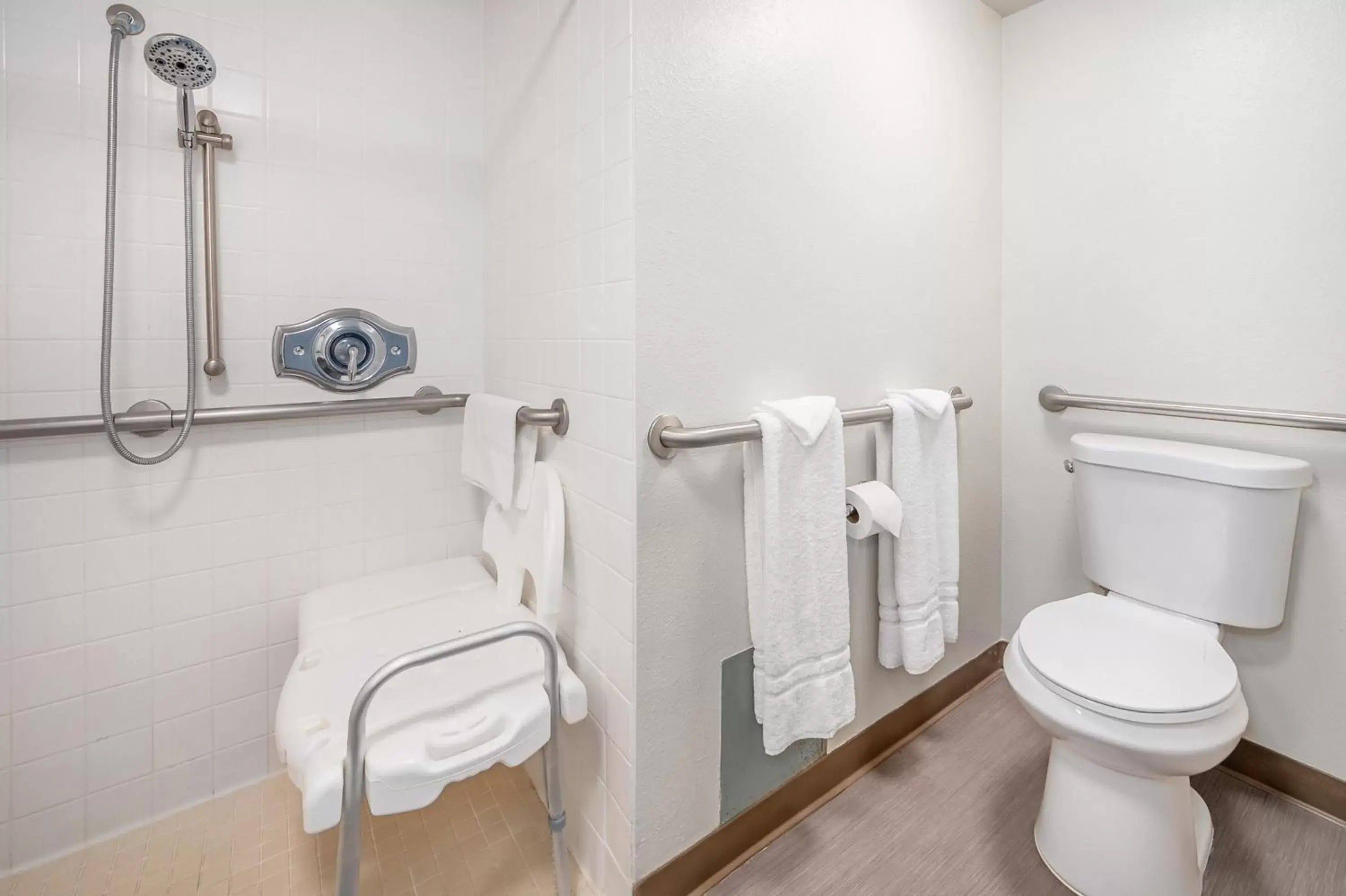 Toilet, Bathroom in Maui Beach Hotel