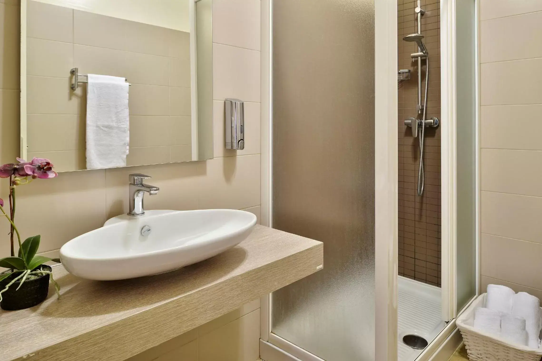 Bathroom in Hôtel Fesch & Spa Bathroom in Hôtel Fesch & Spa