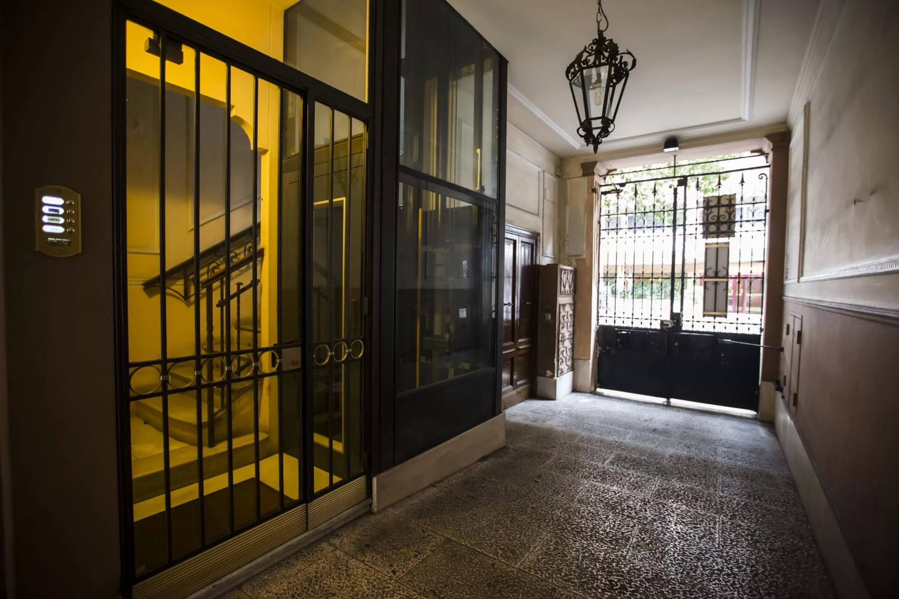 Facade/entrance in Town House 62