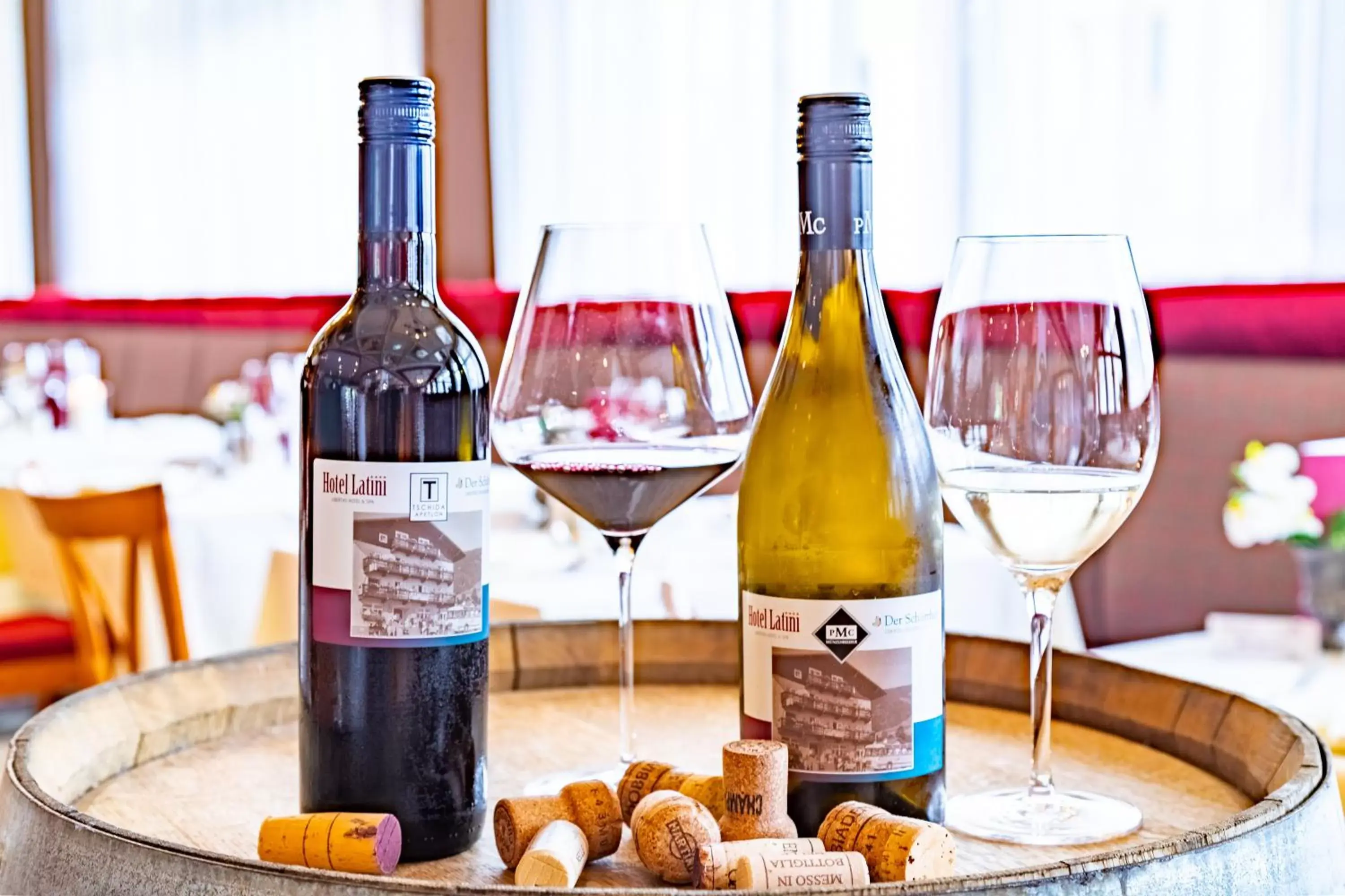 Restaurant/places to eat in Hotel Latini Restaurant/places to eat in Hotel Latini