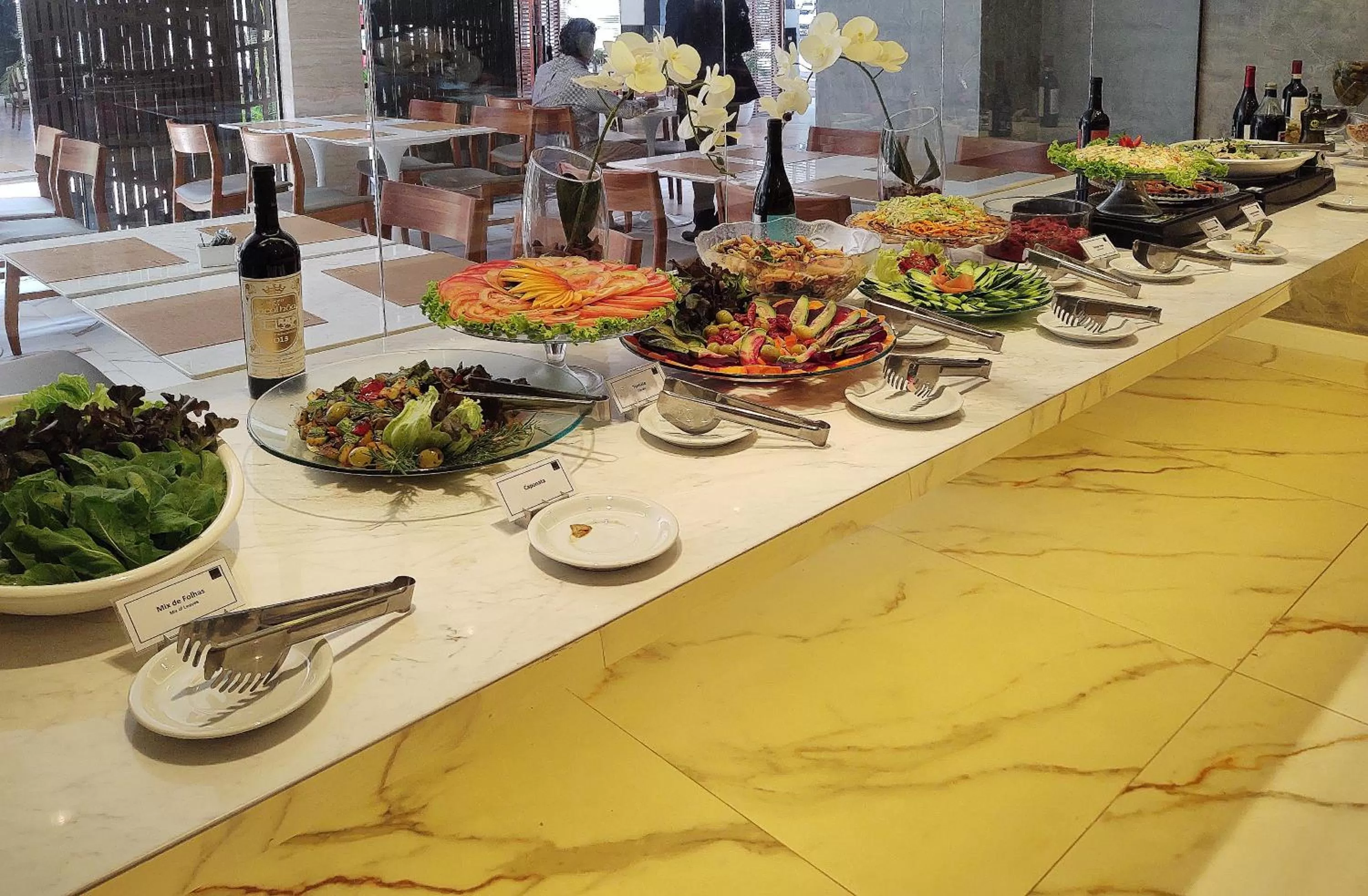 Restaurant/places to eat in Lets Idea Brasília Hotel