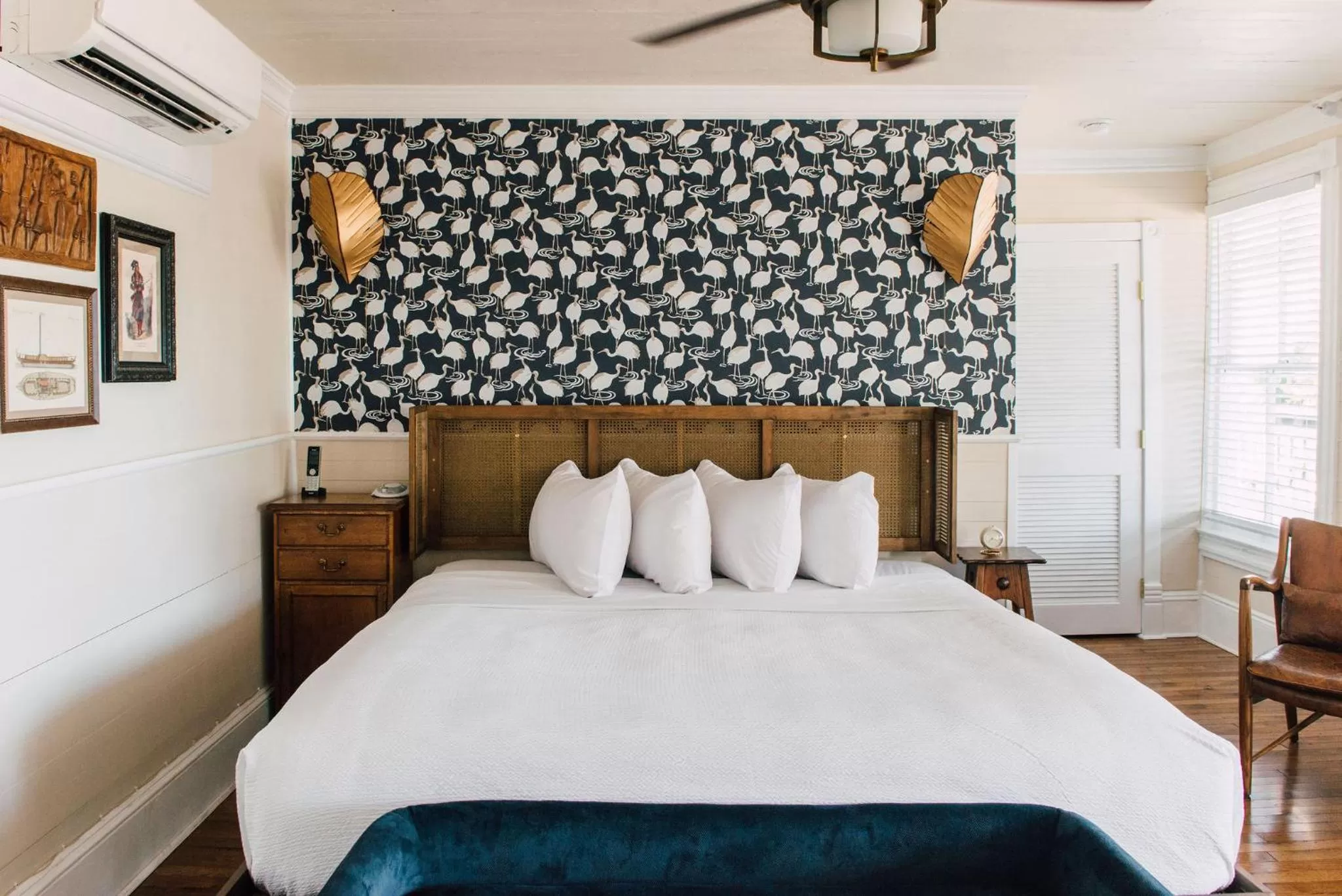 Bed in The Gibson Inn